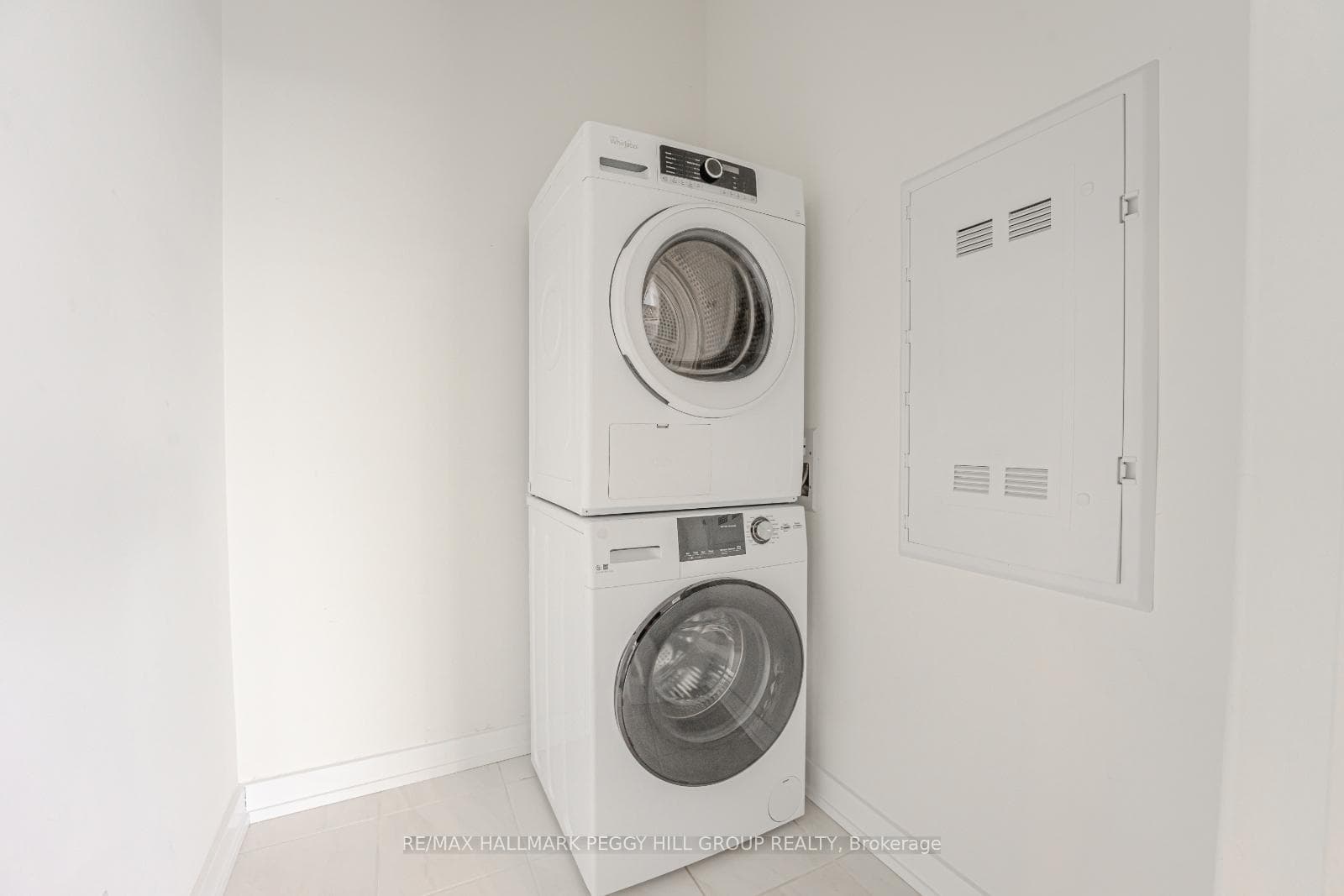 21 Matchedash Street Unit 501 photo 12