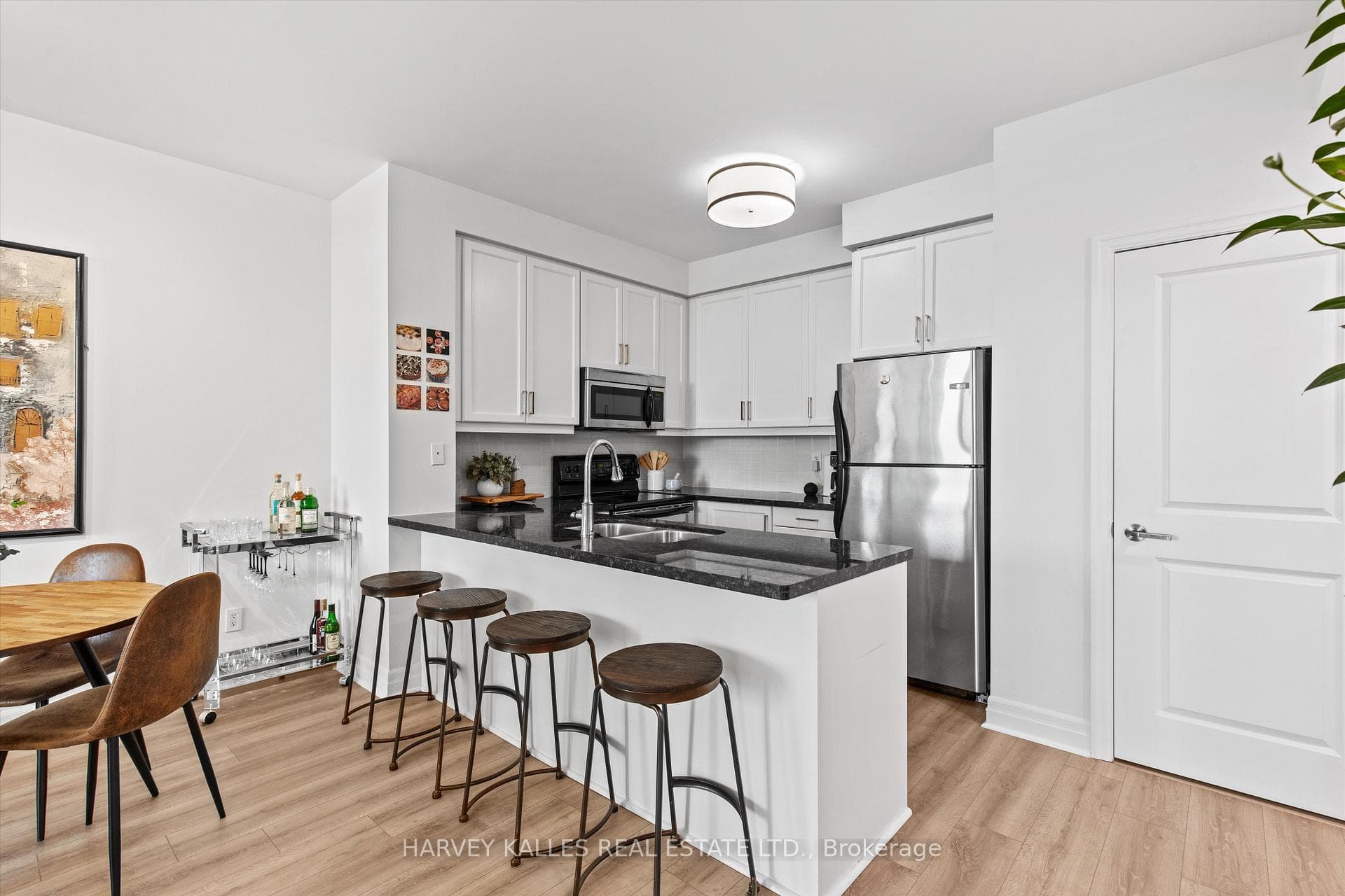 500 St Clair Avenue Unit 408 photo 11