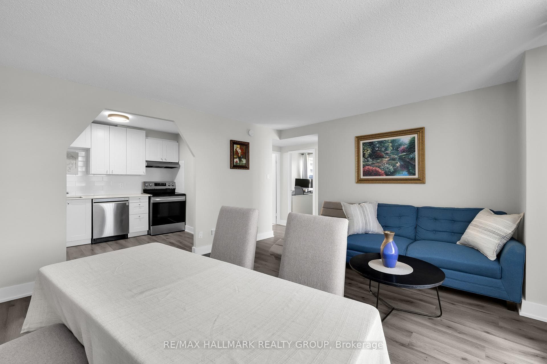 900 Dynes Road Unit 407 photo 14