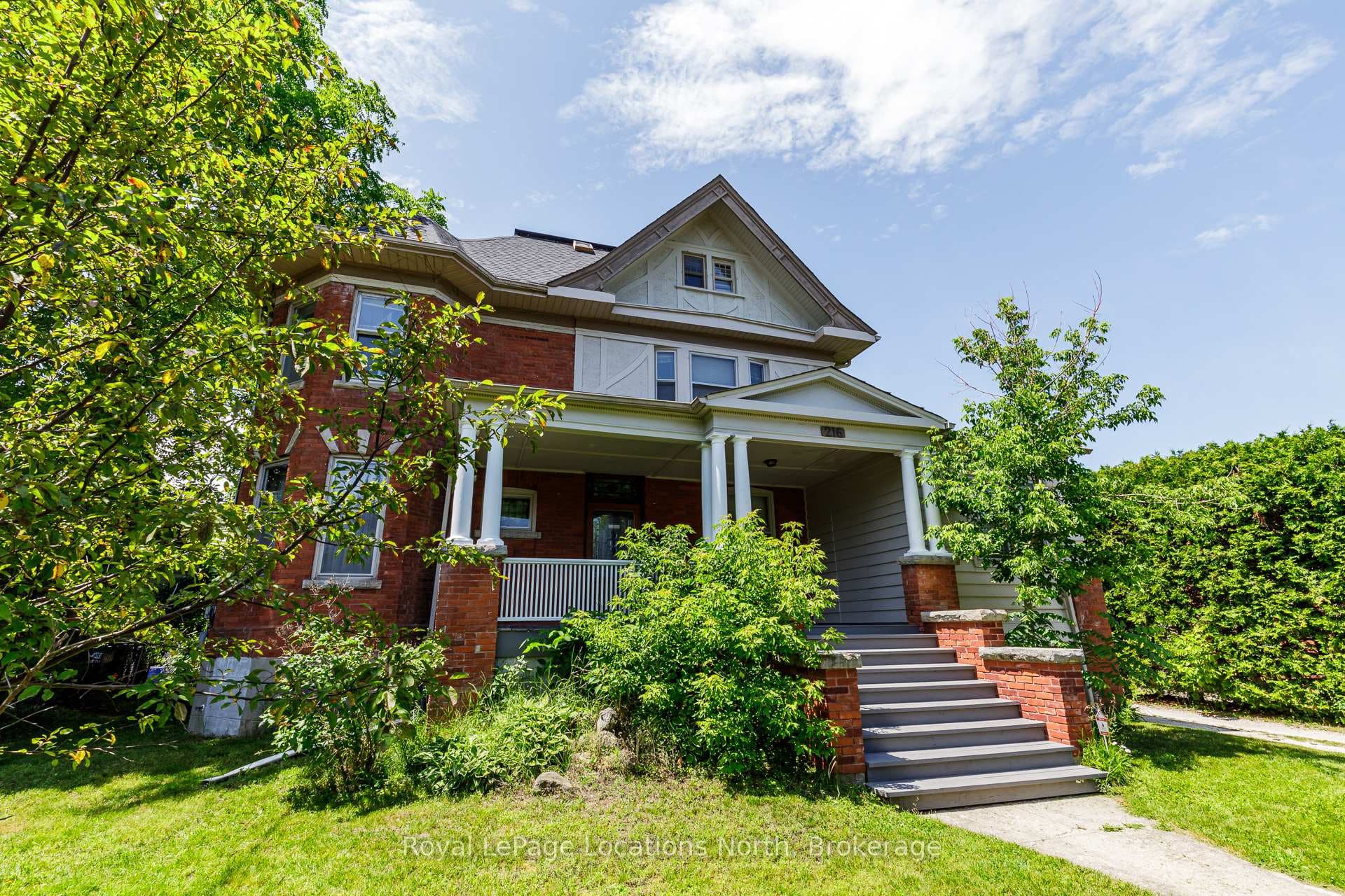 216 Cedar Street photo 4