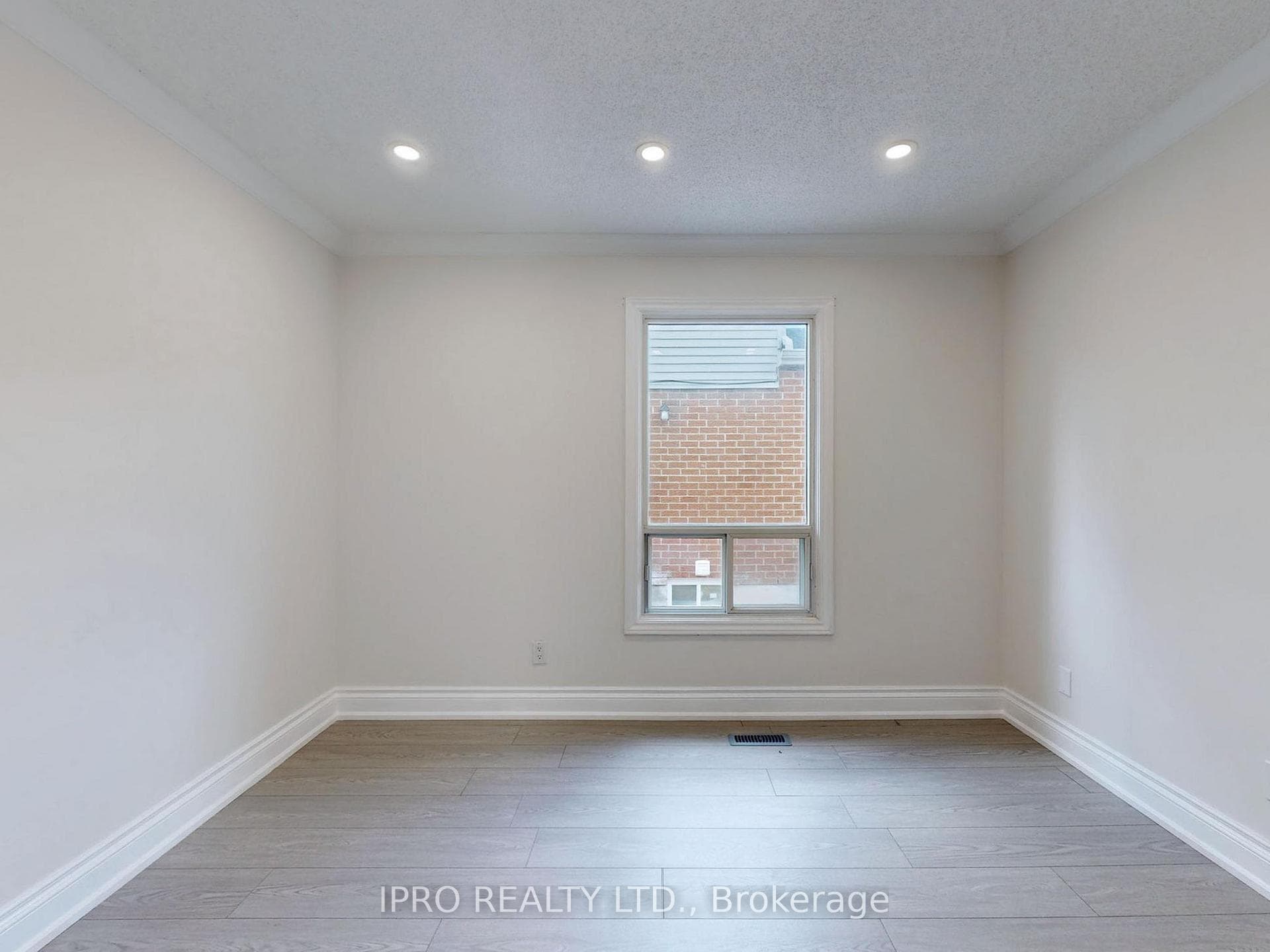 65 Seaton Drive photo 16