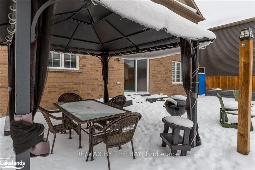 215 Breton Street photo 38