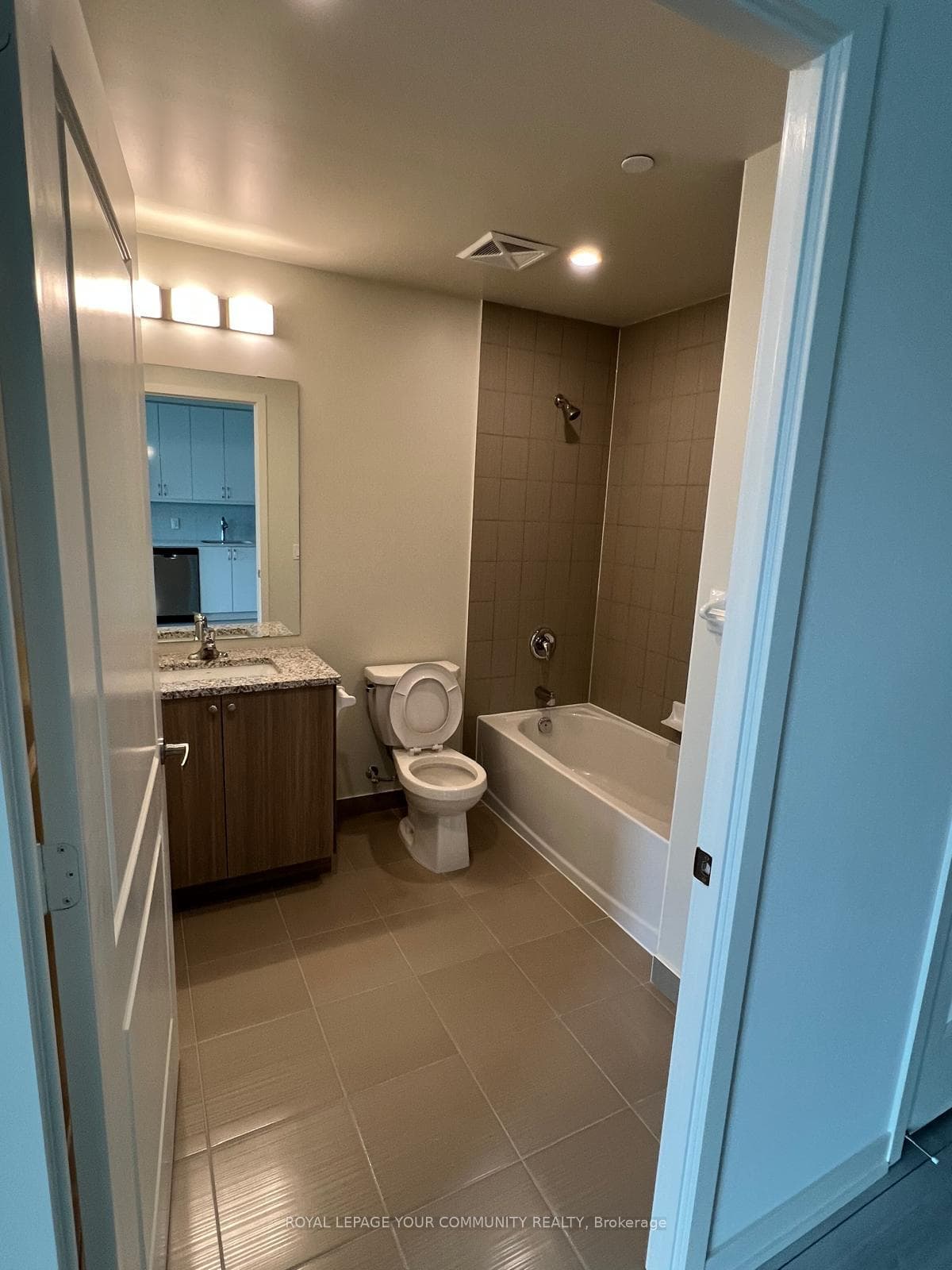 38 Annie Craig Drive Unit 2910 photo 9