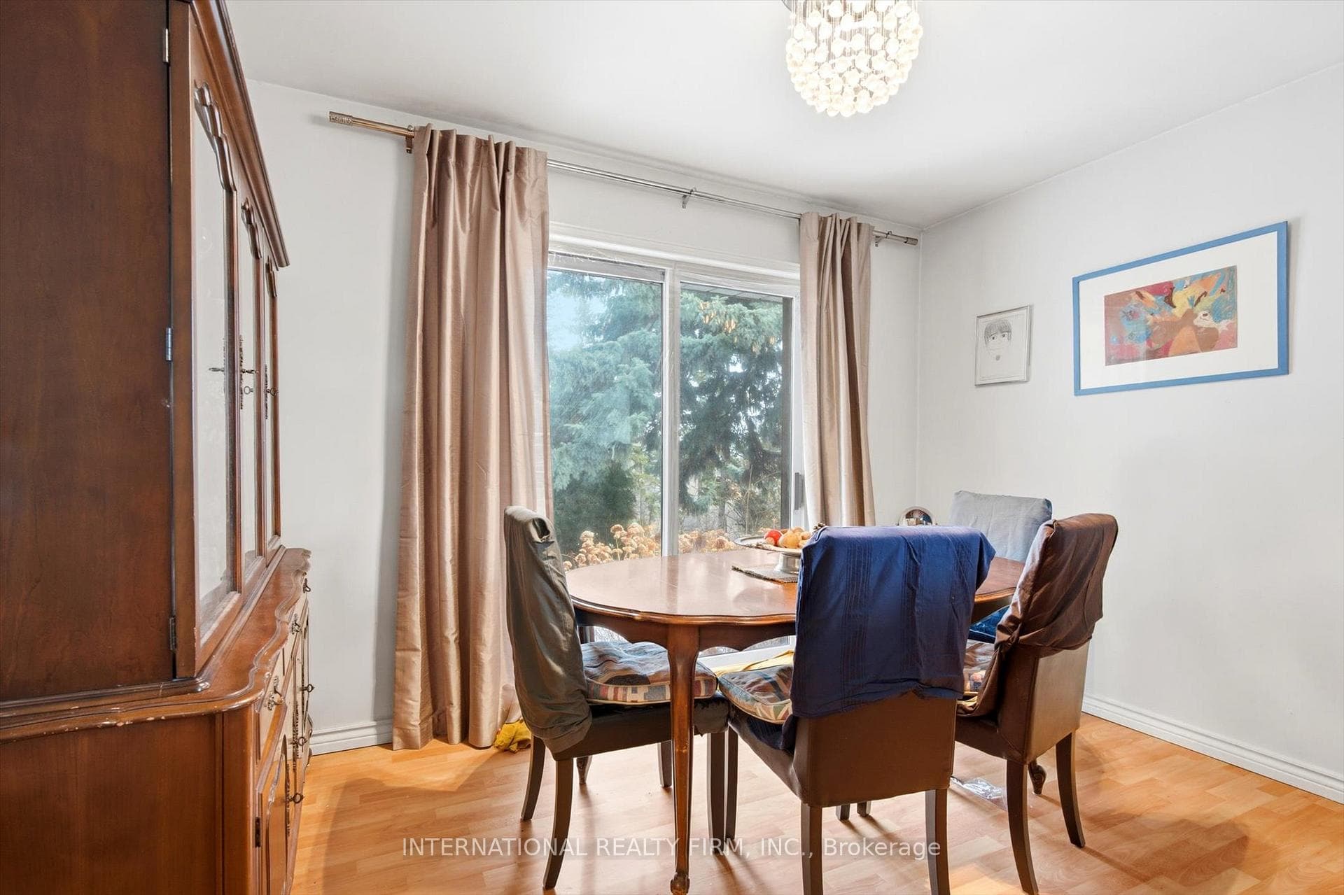 84 Hadrian Drive photo 8