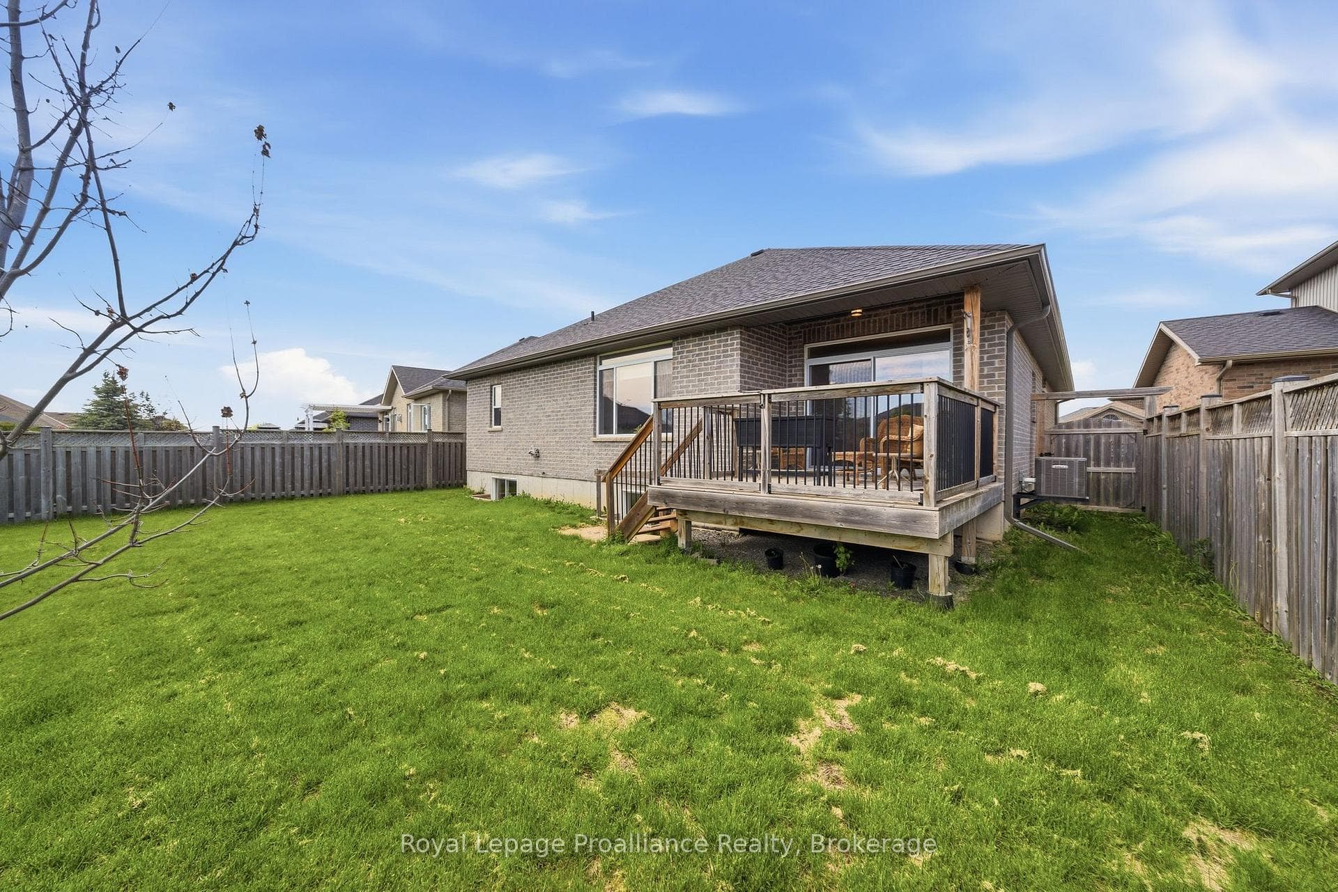 5 Kempton Avenue photo 31
