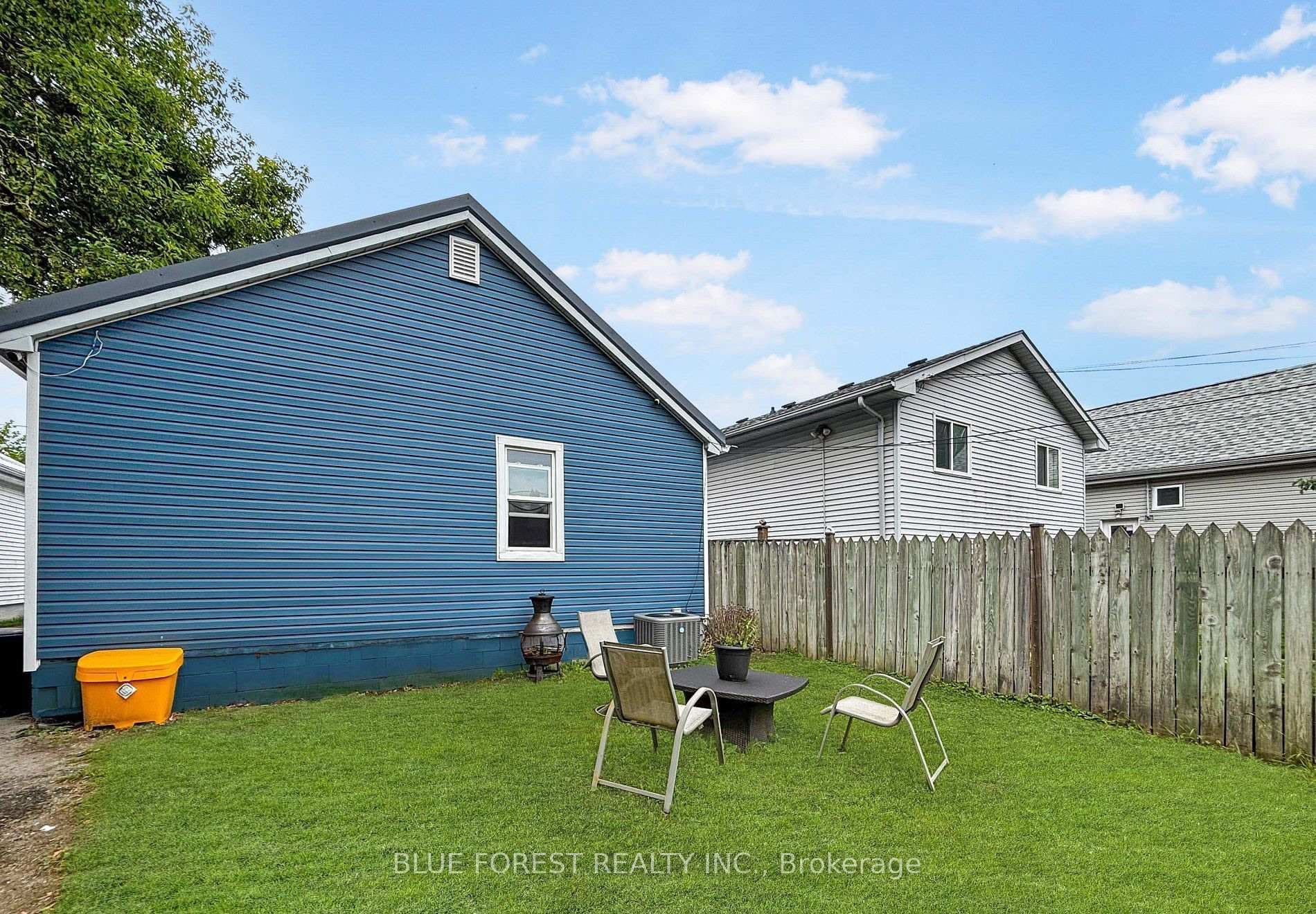 104 Delaware Street photo 19