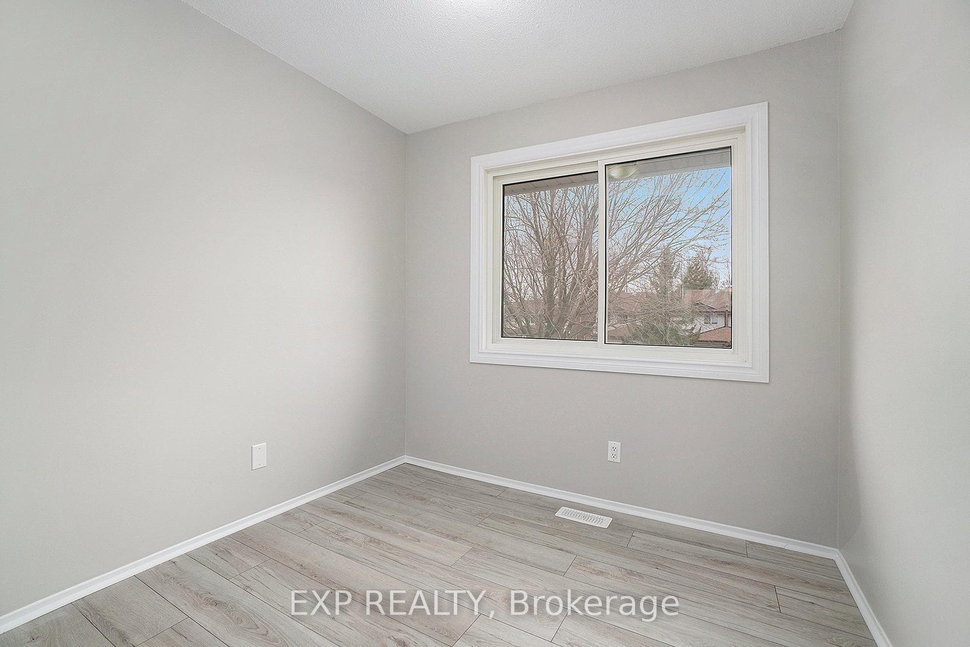 39 Dignard Street photo 19