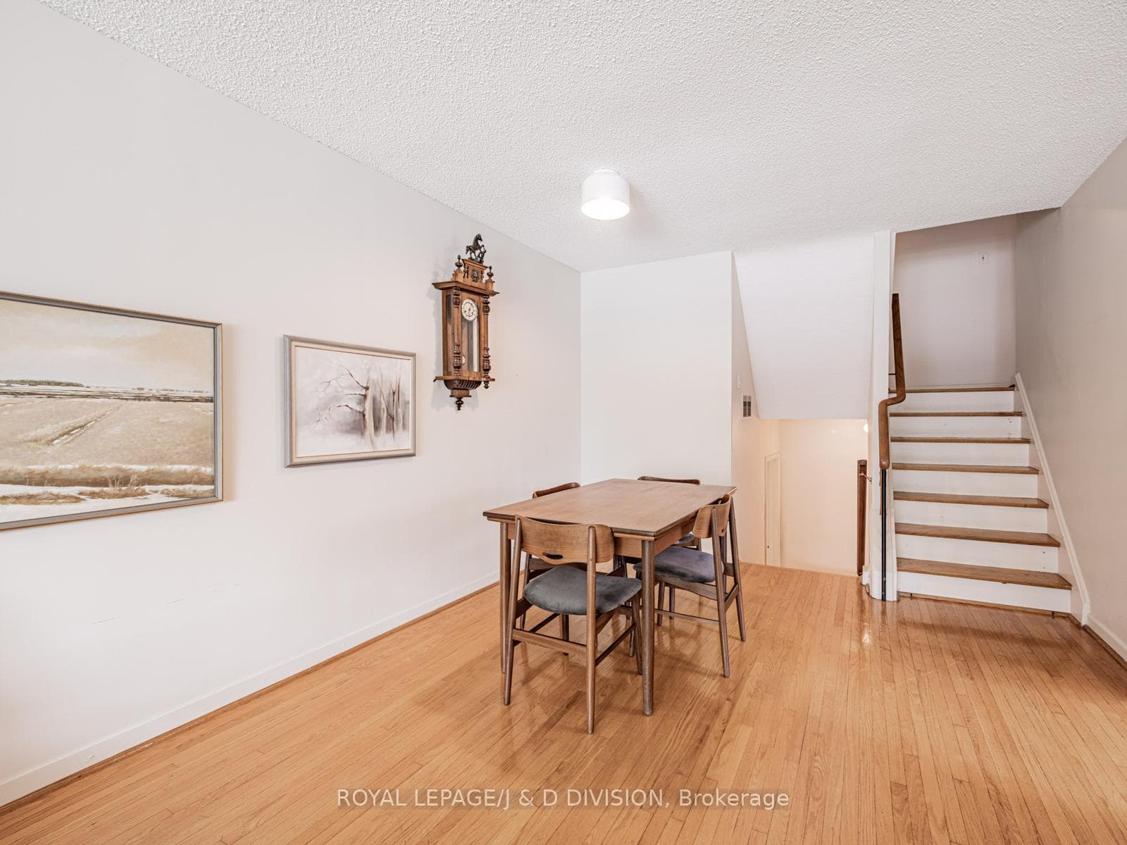 132 Roywood Drive photo 9