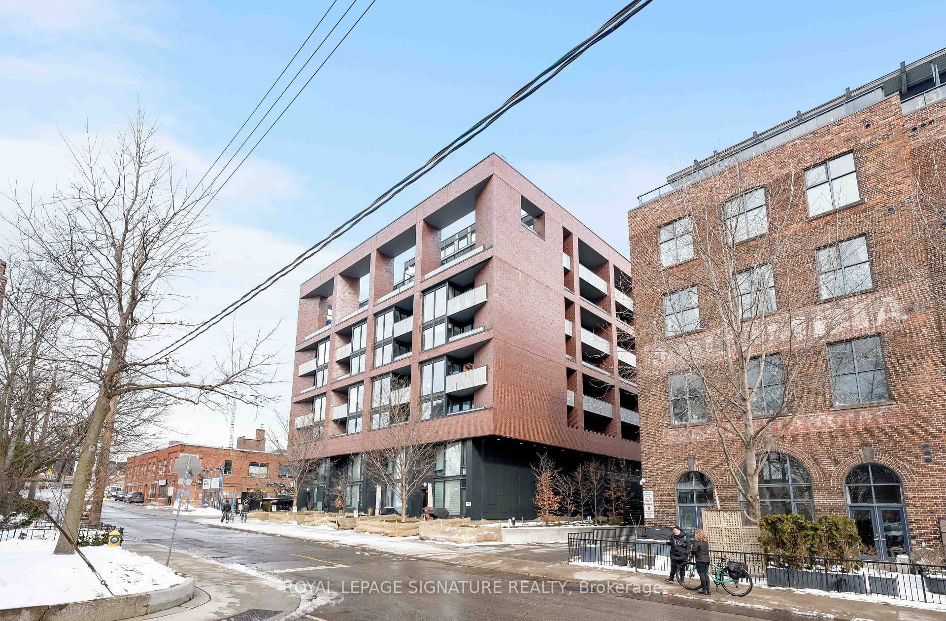383 Sorauren Avenue Unit 306 photo 36
