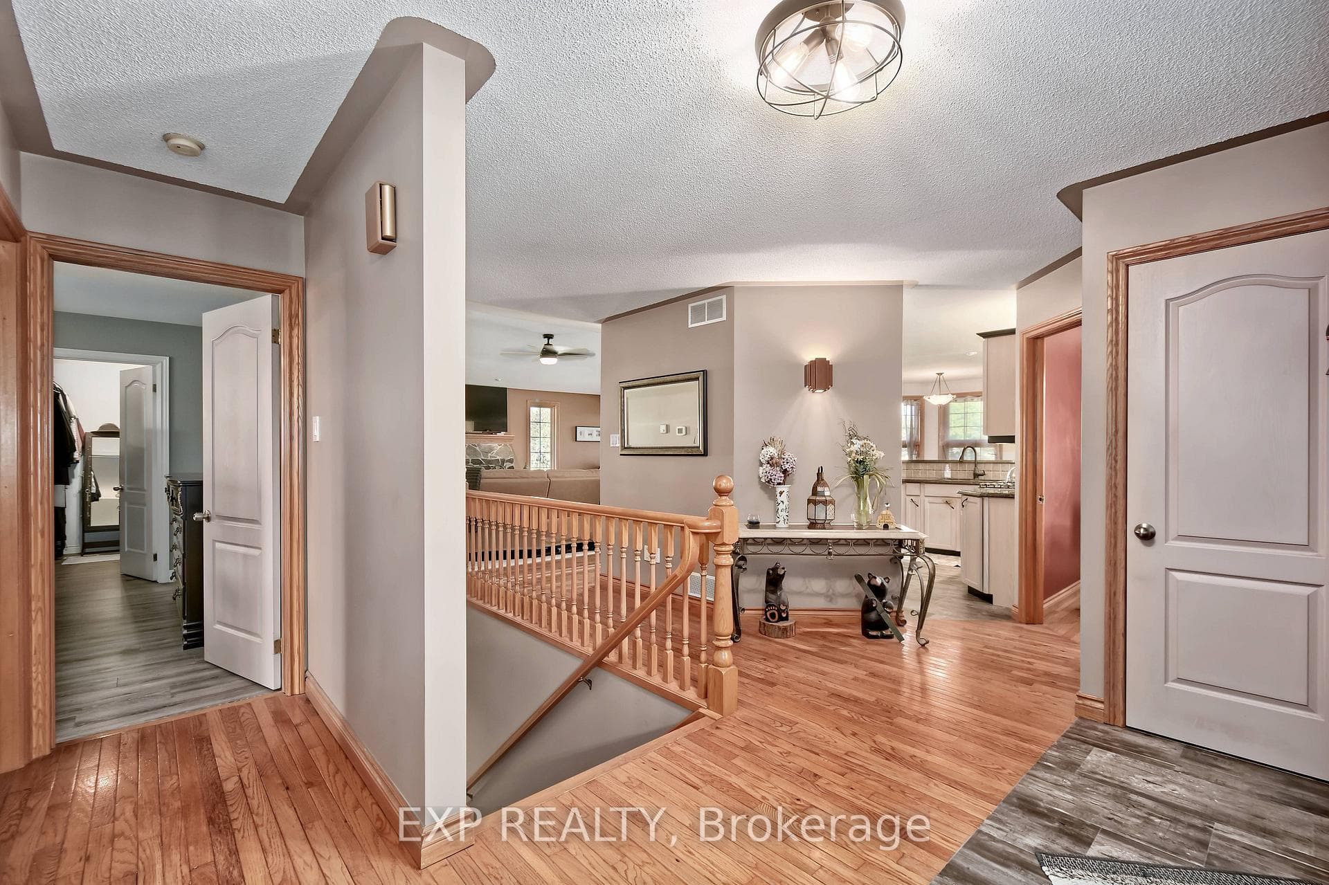57186 Eden Line photo 18