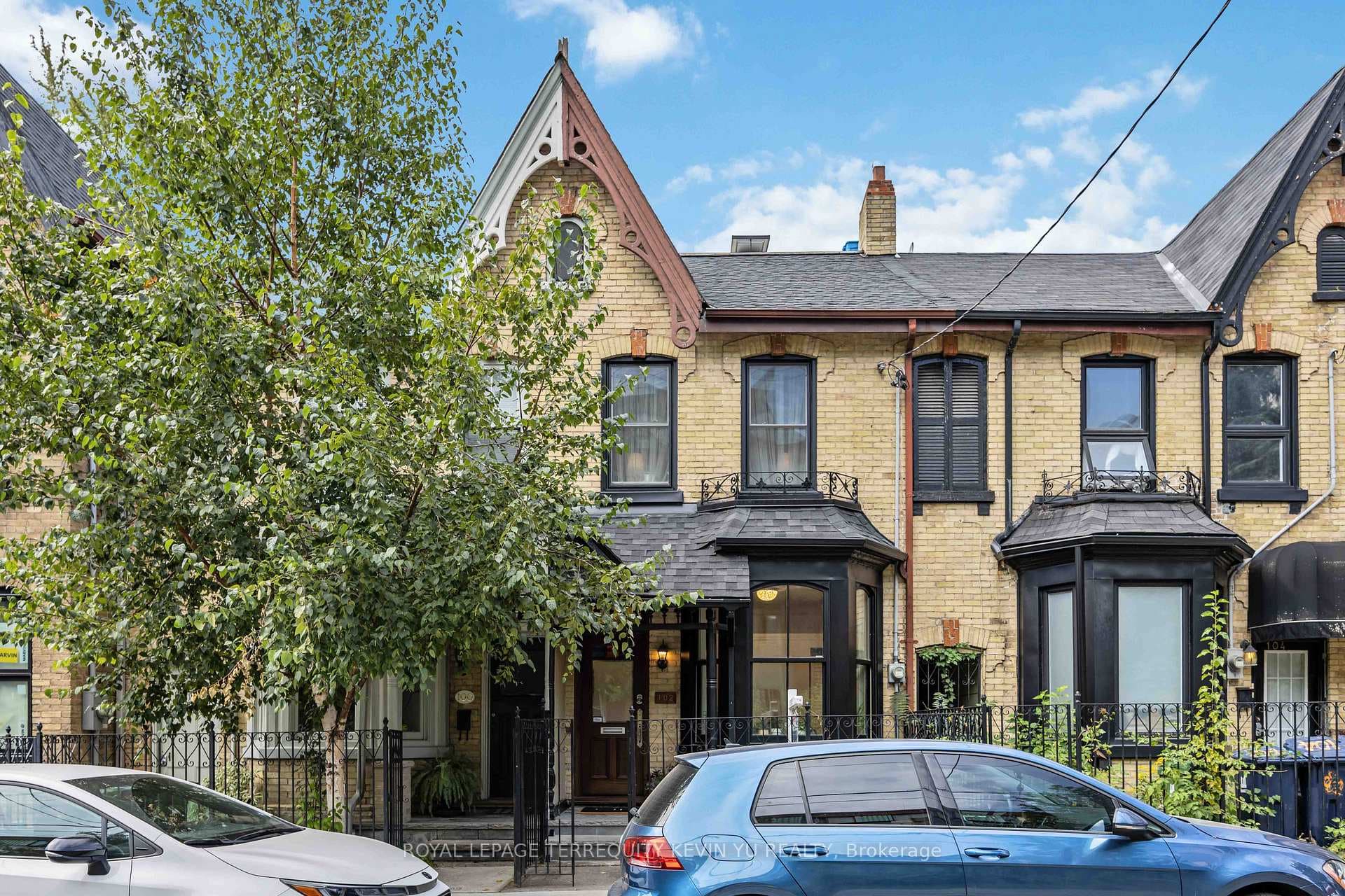 102 Bleecker Street photo 36