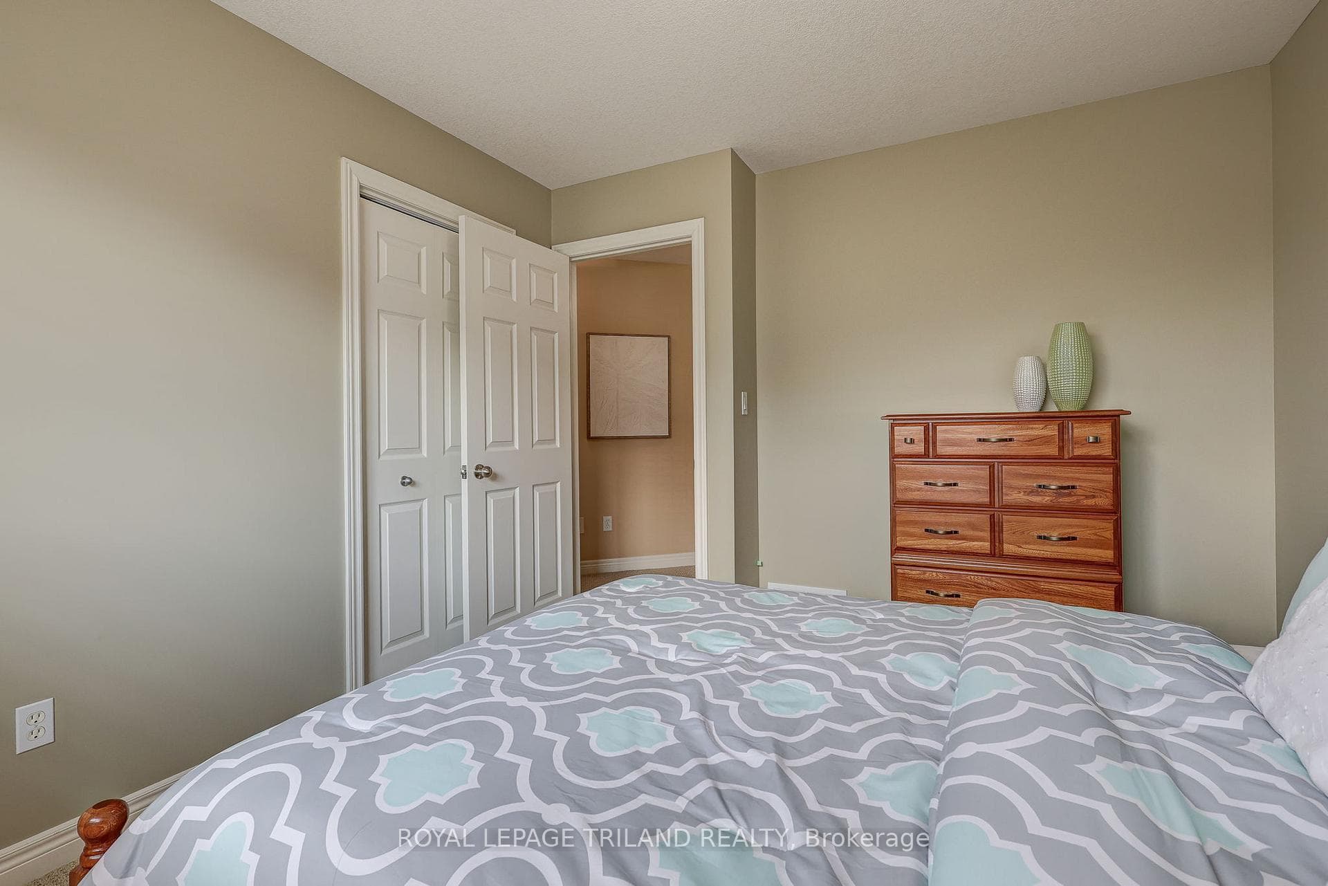 19 ORIOLE LANE, ST. THOMAS - BED