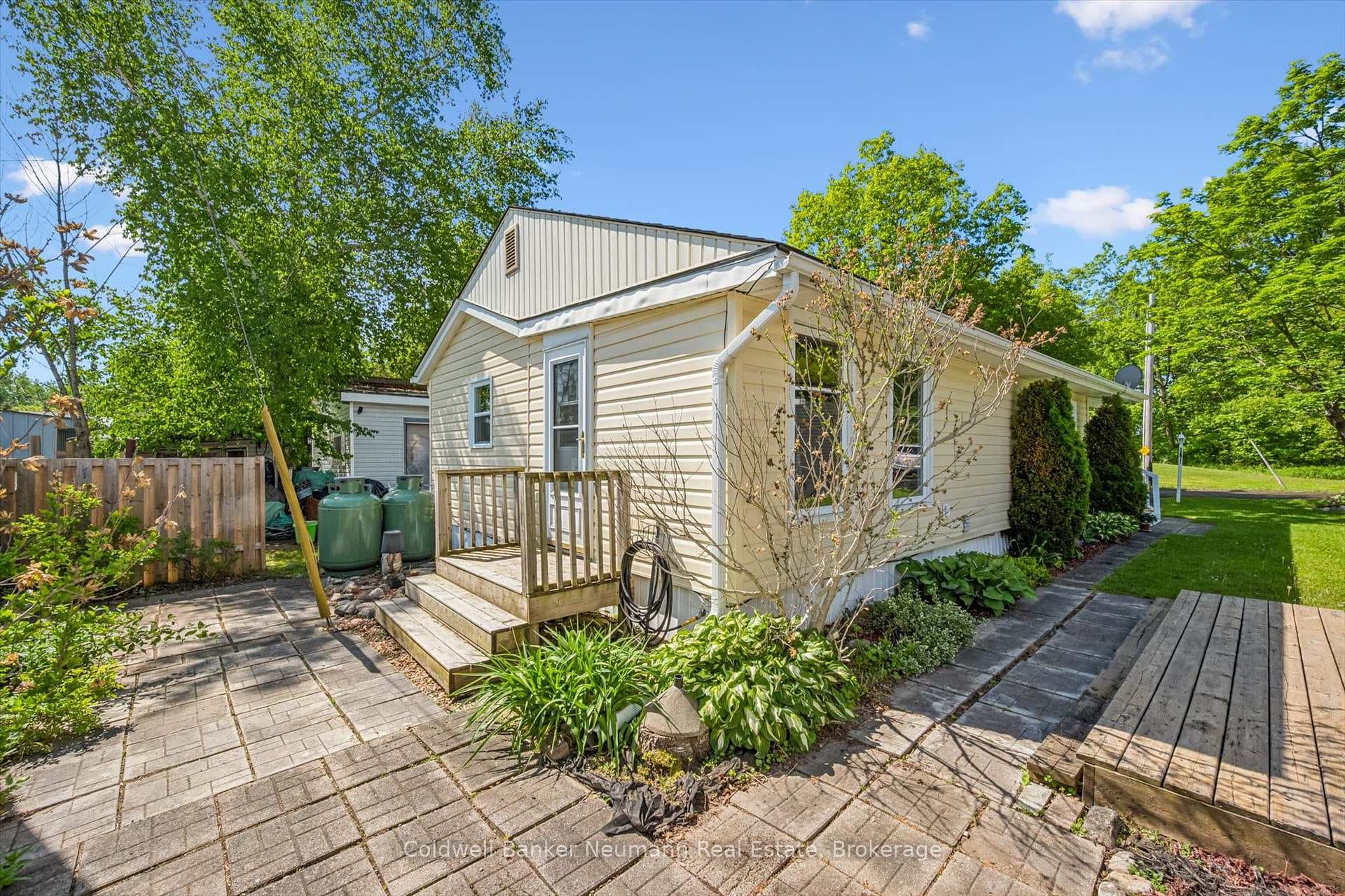 407 Teak Trail photo 24