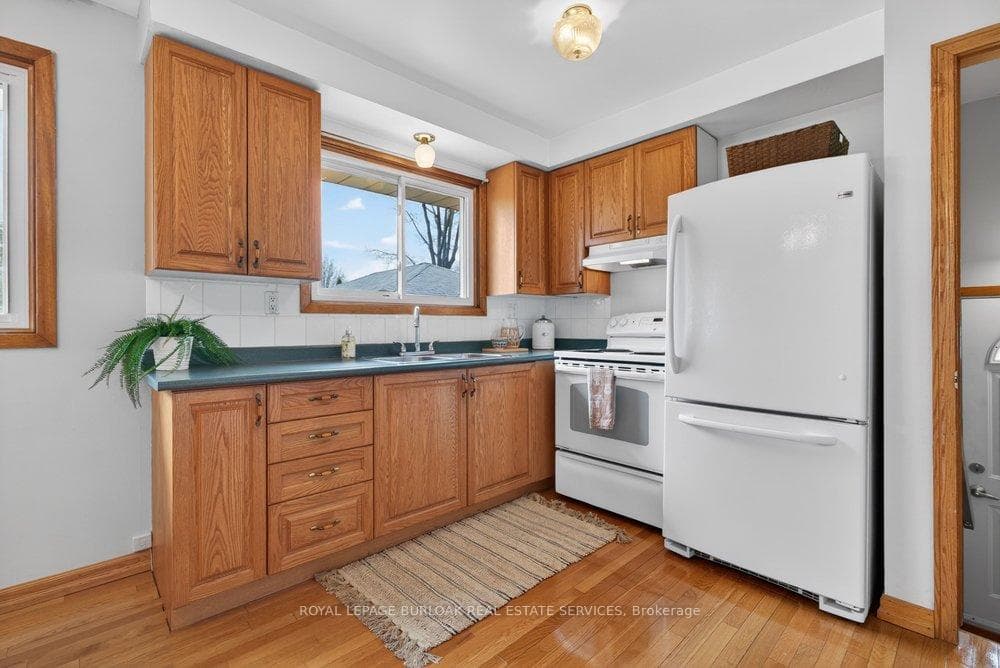 1502 Barker Avenue photo 11