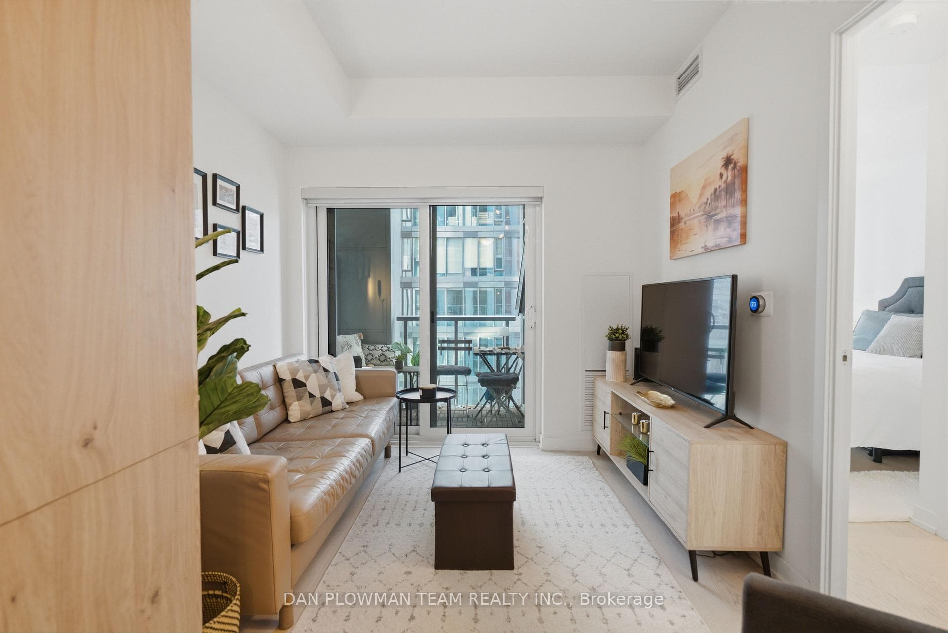 1 Yorkville Avenue Unit 901 photo 9