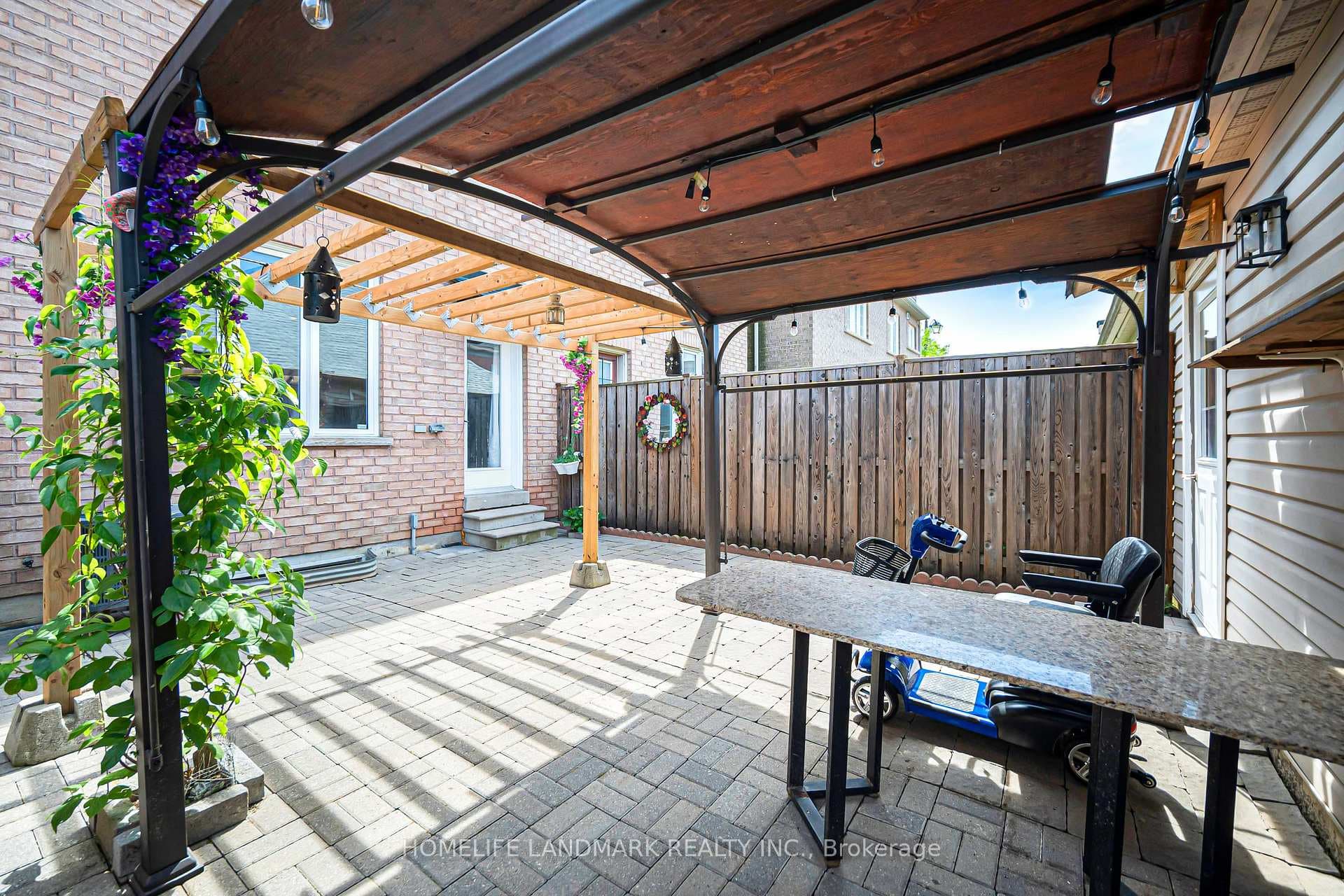 293 Murray Ross Parkway photo 40