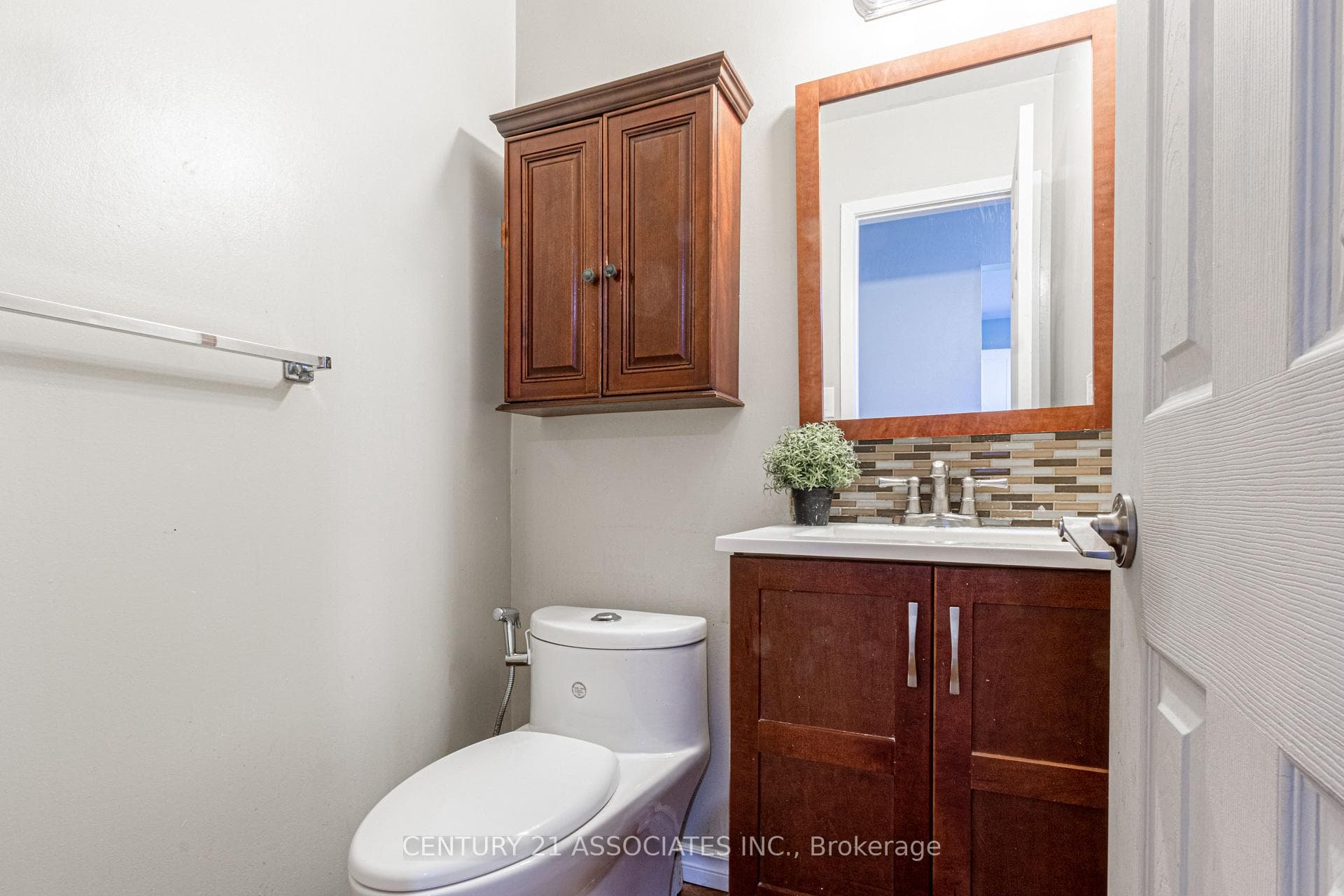 2079 The Collegeway N/A Unit 29 photo 8
