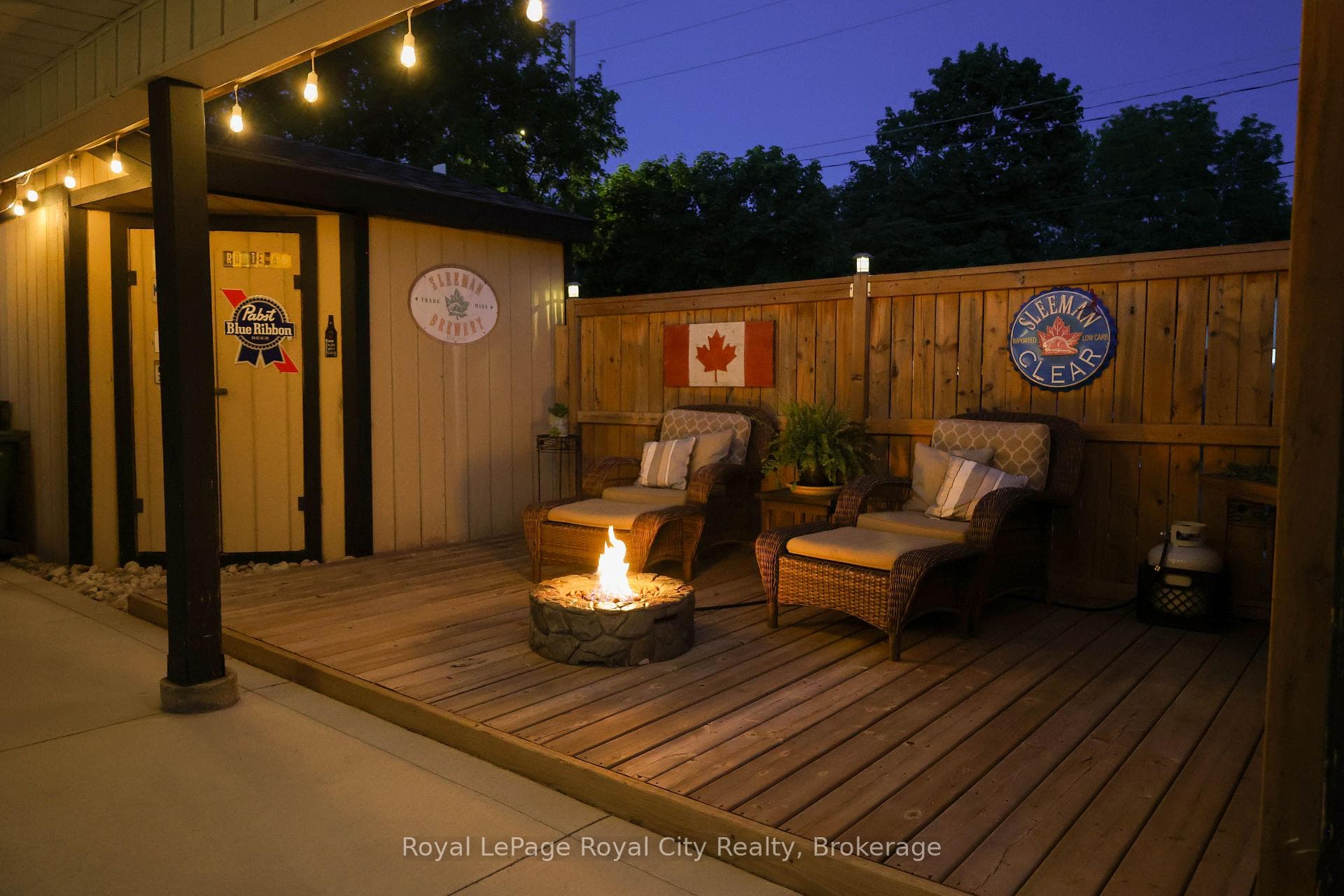 281 Metcalfe Street photo 2