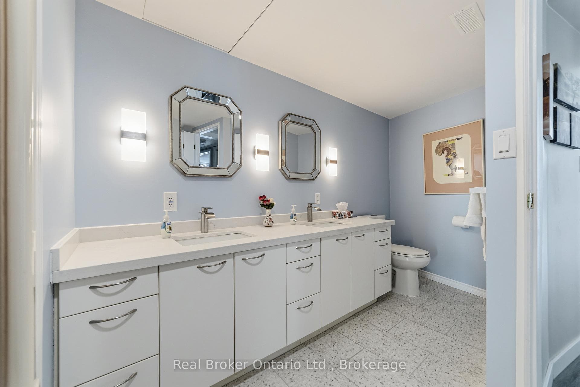 295 Brant Road photo 19