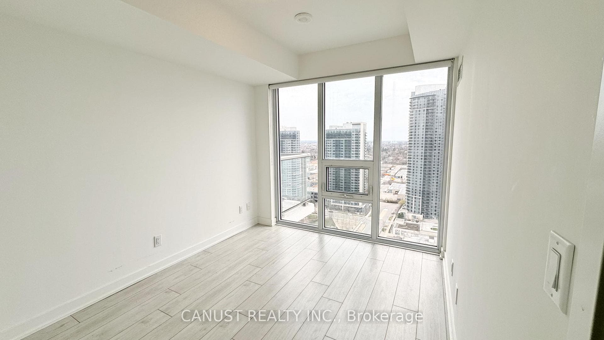 2033 Kennedy Road Unit 2806 photo 7