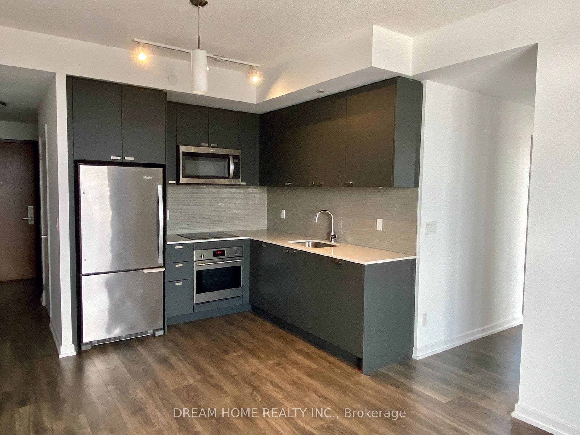 56 Forest Manor Road Unit 2510 photo 1