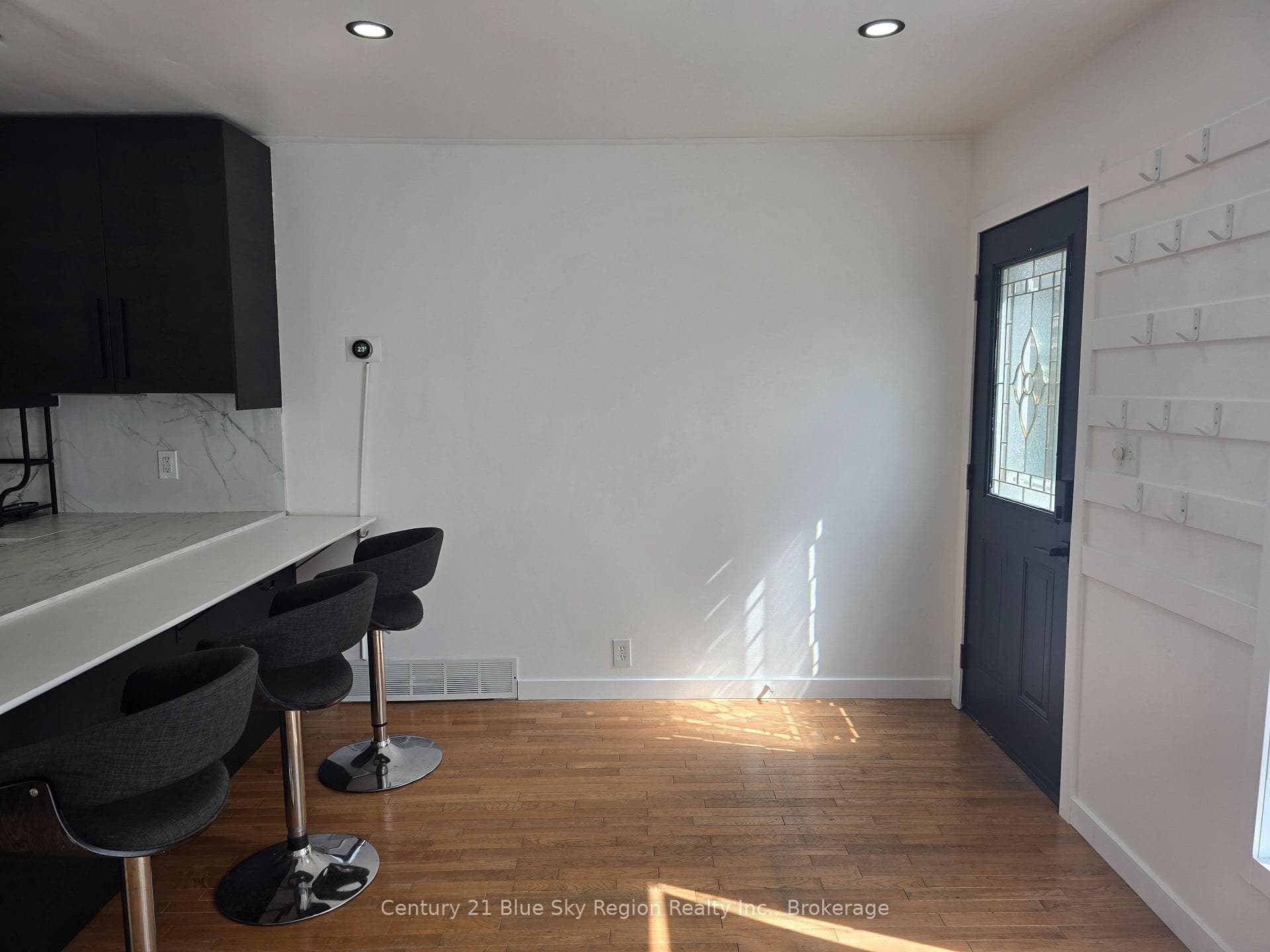 367 Princess Street photo 10