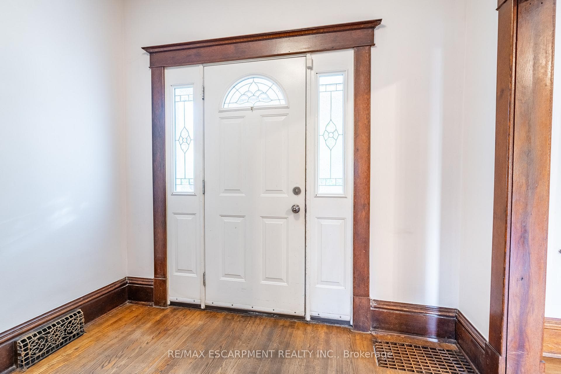 26 Ontario Avenue photo 5