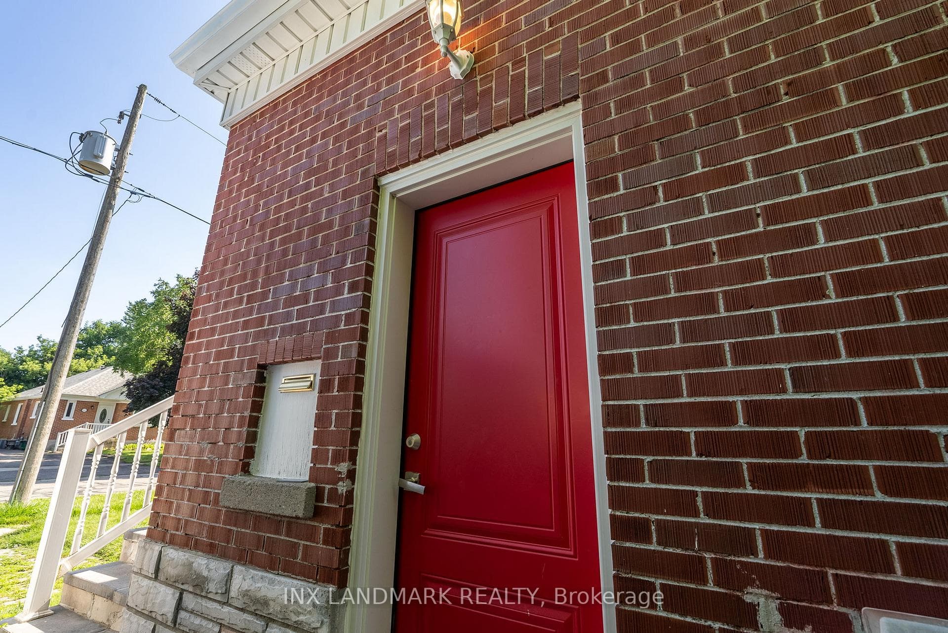 484 Miller Avenue photo 24