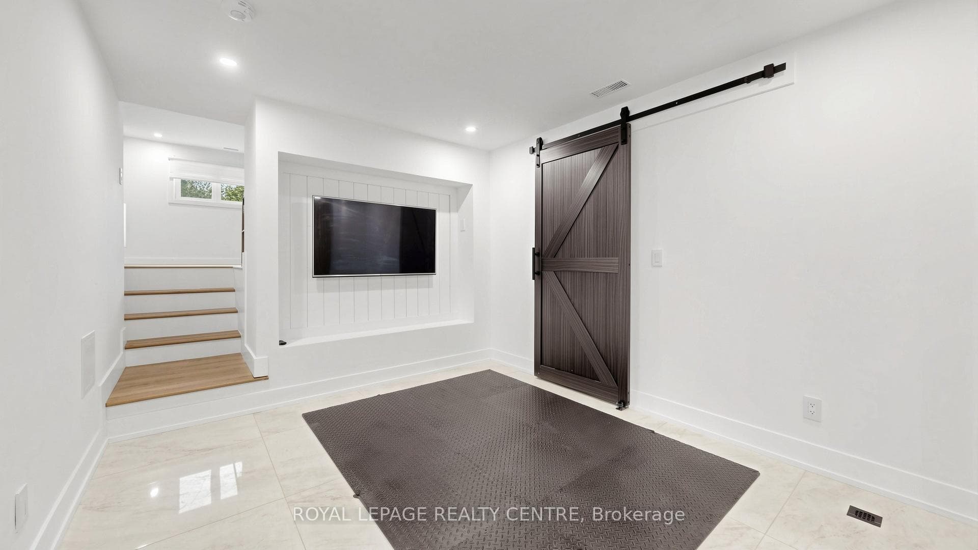 521 Old York Road photo 31
