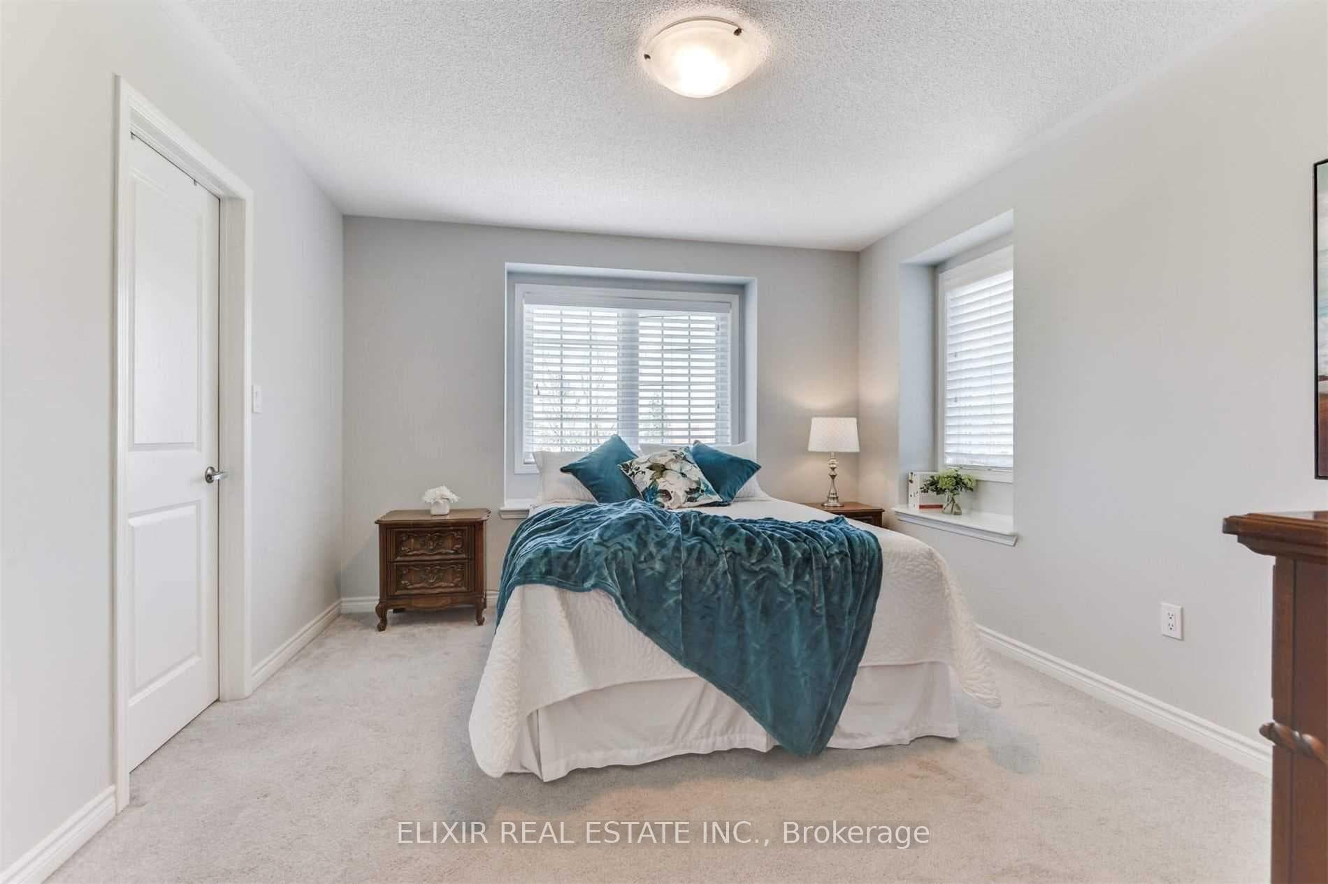 27 Midhope Way photo 12