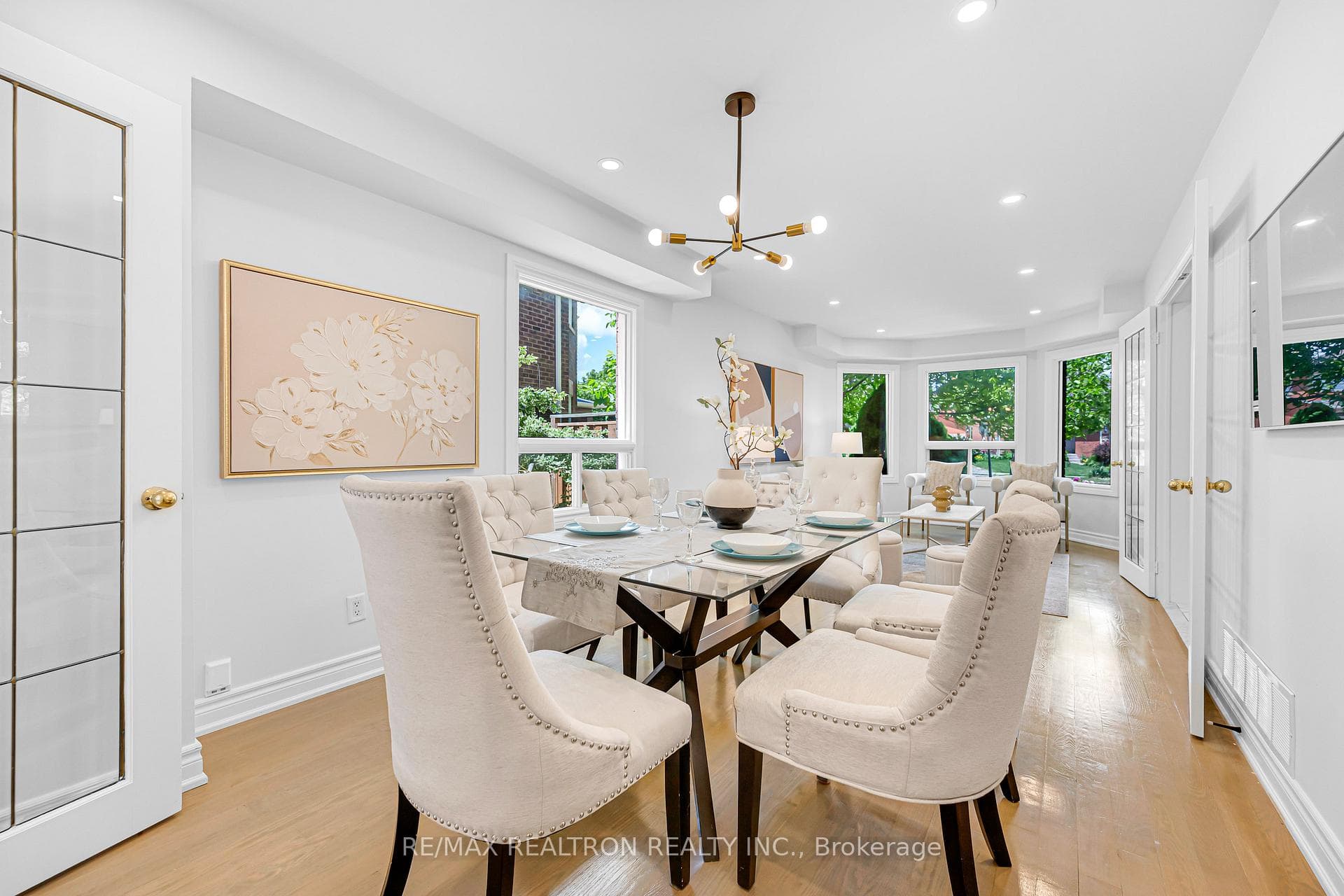 278 Bernard Avenue photo 10