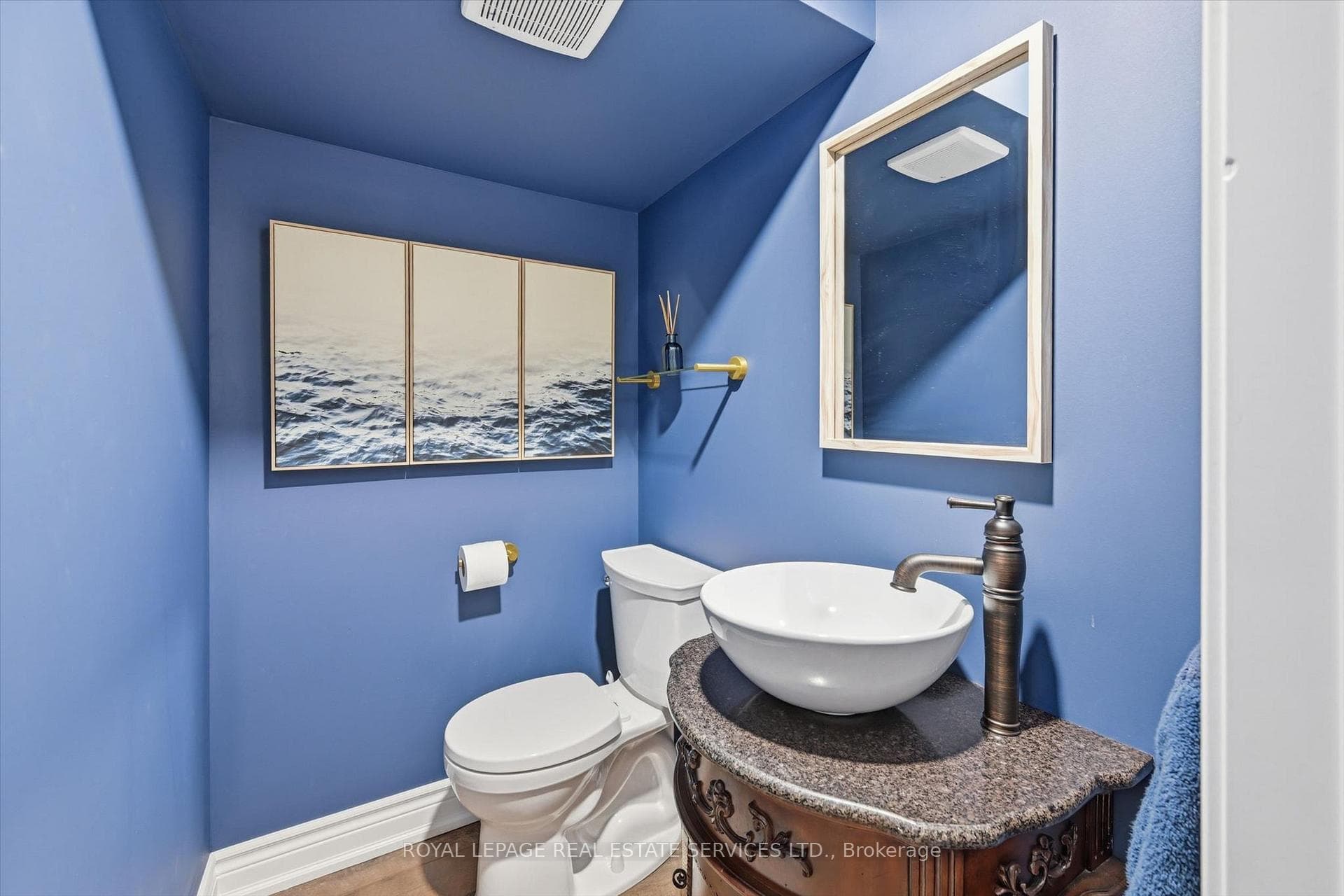 Powder Room