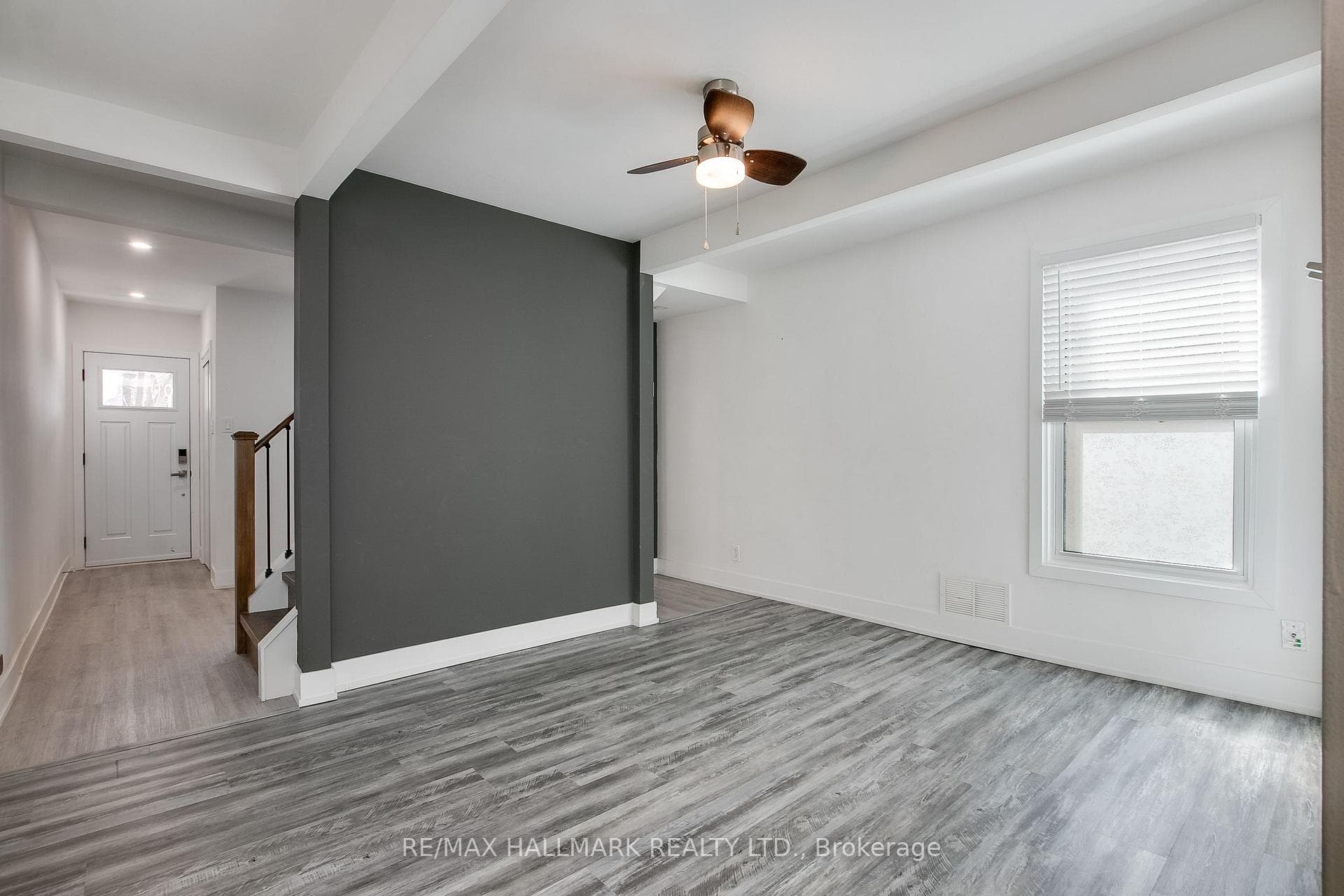 4 Richard Avenue photo 7