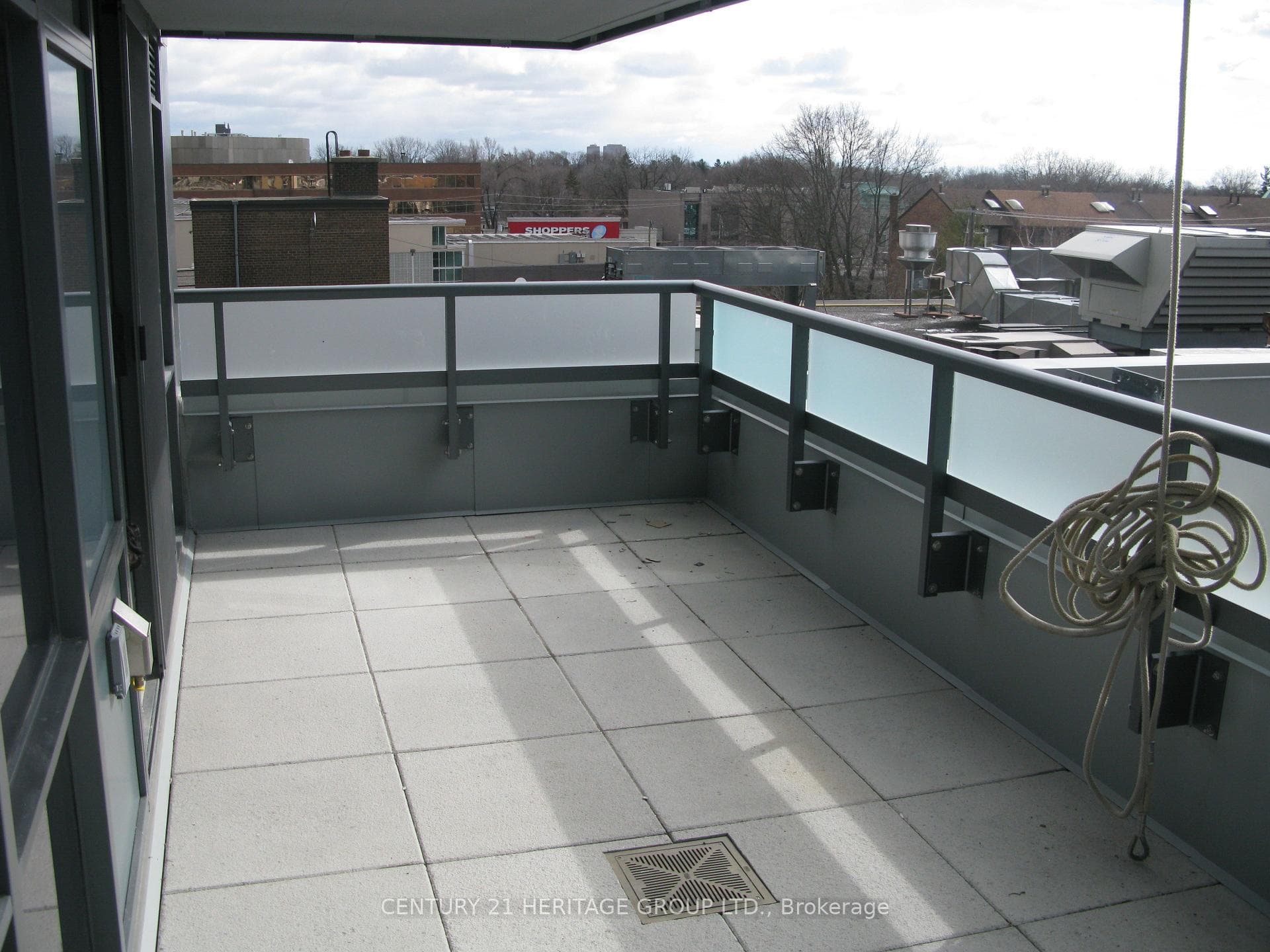 125 Redpath Avenue Unit 302 photo 11