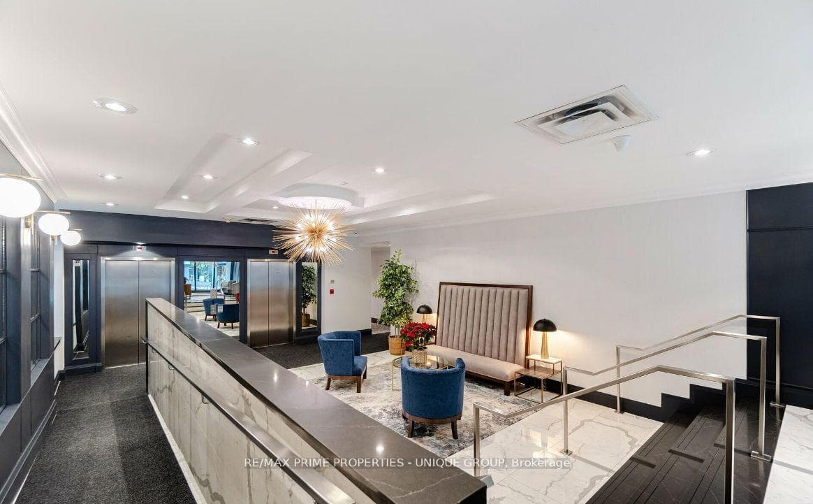 1231 Yonge Street Unit 311 photo 4