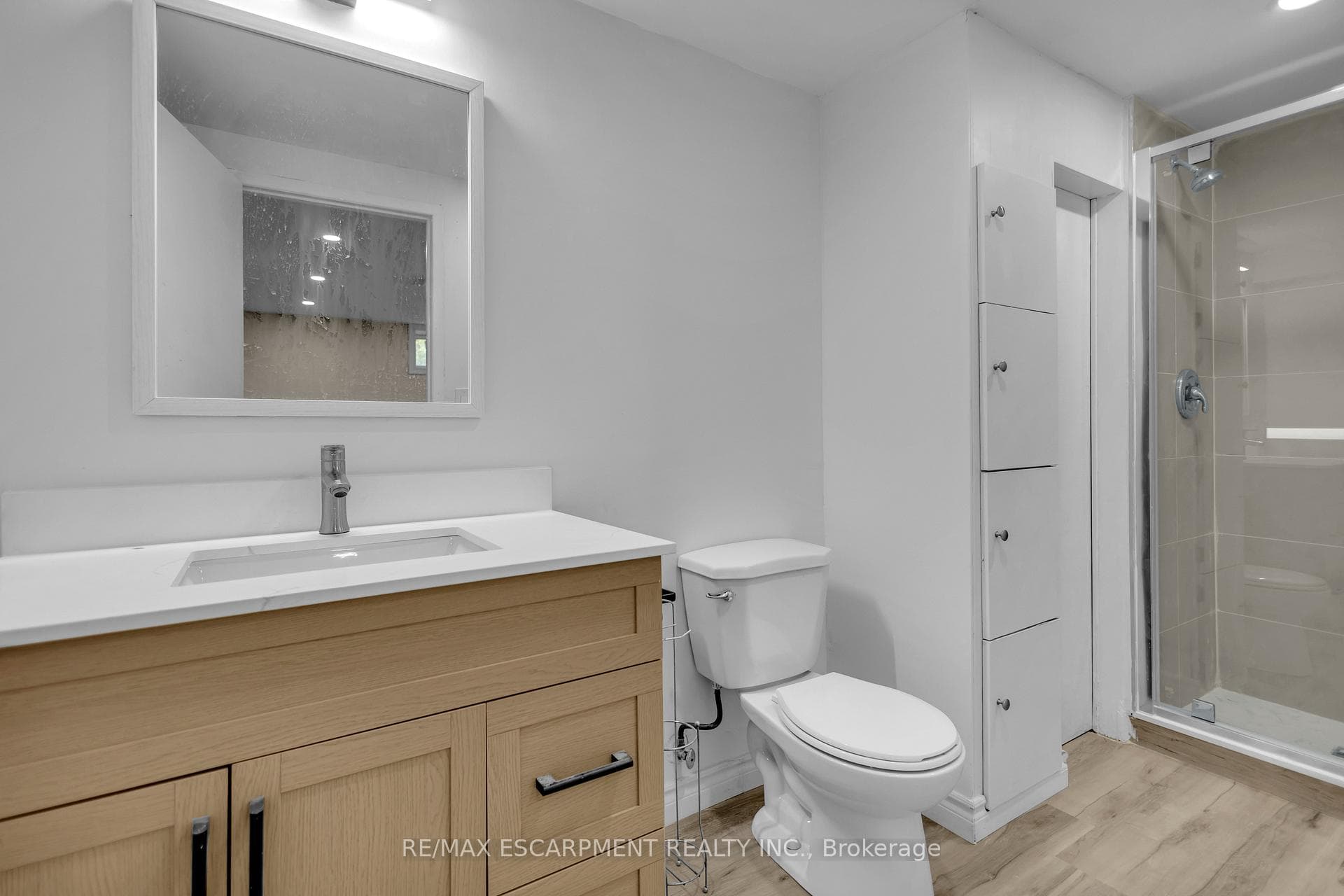 626 Iroquois Avenue photo 35