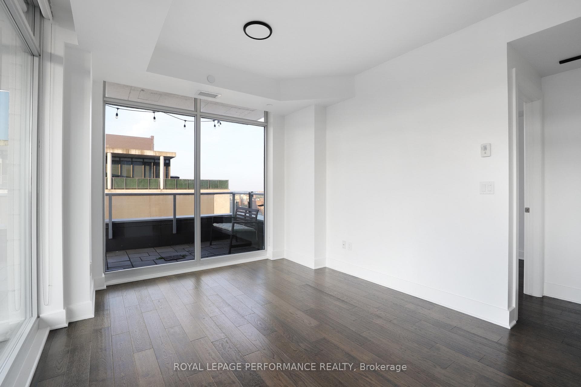 255 Bay Street Unit 1603 photo 11