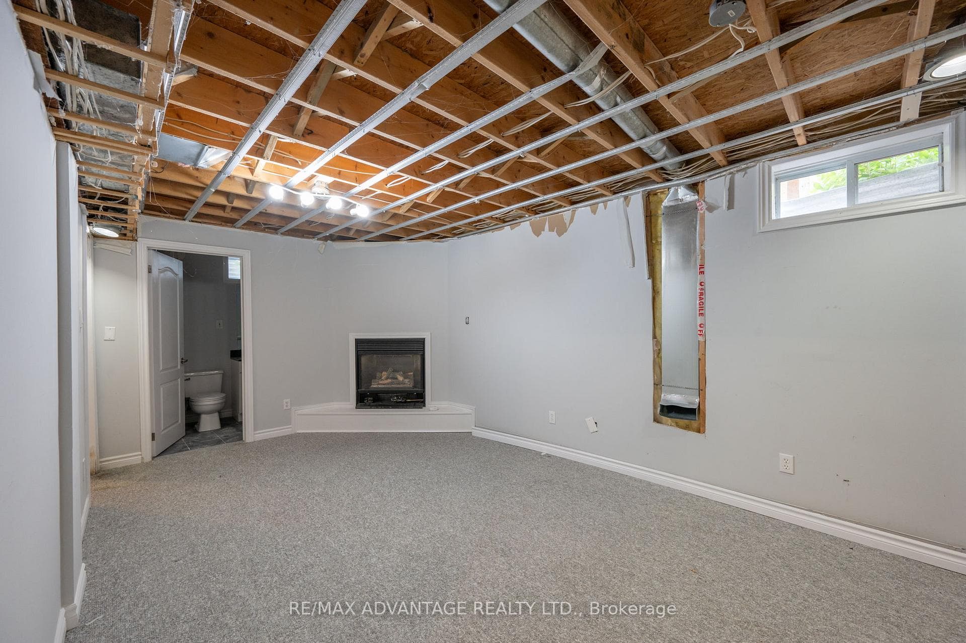 76 Laurel Crescent photo 37