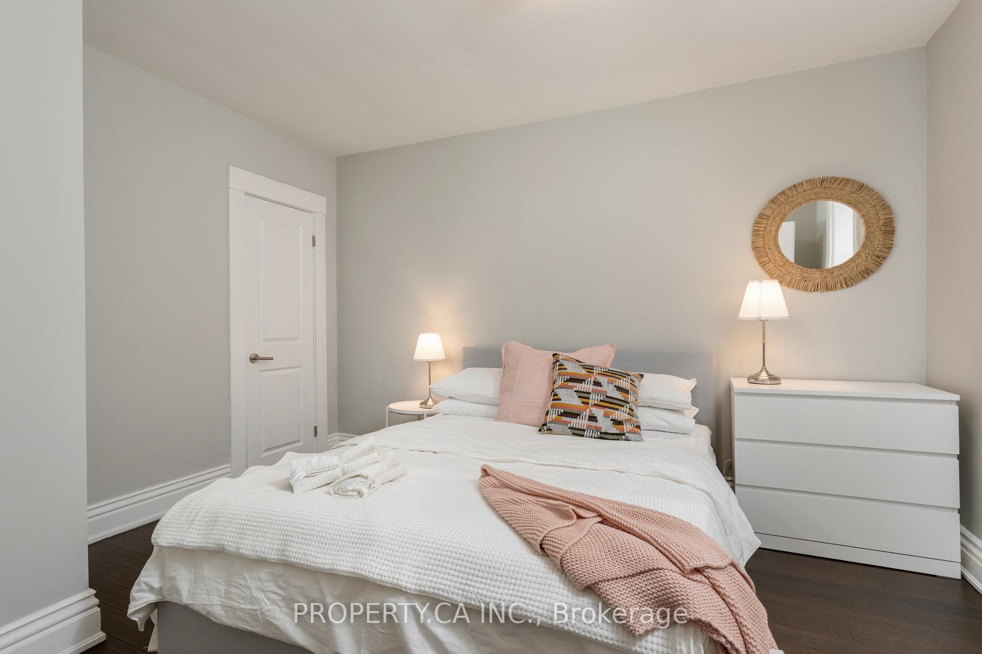 345 Gladstone Avenue Unit #5 photo 7