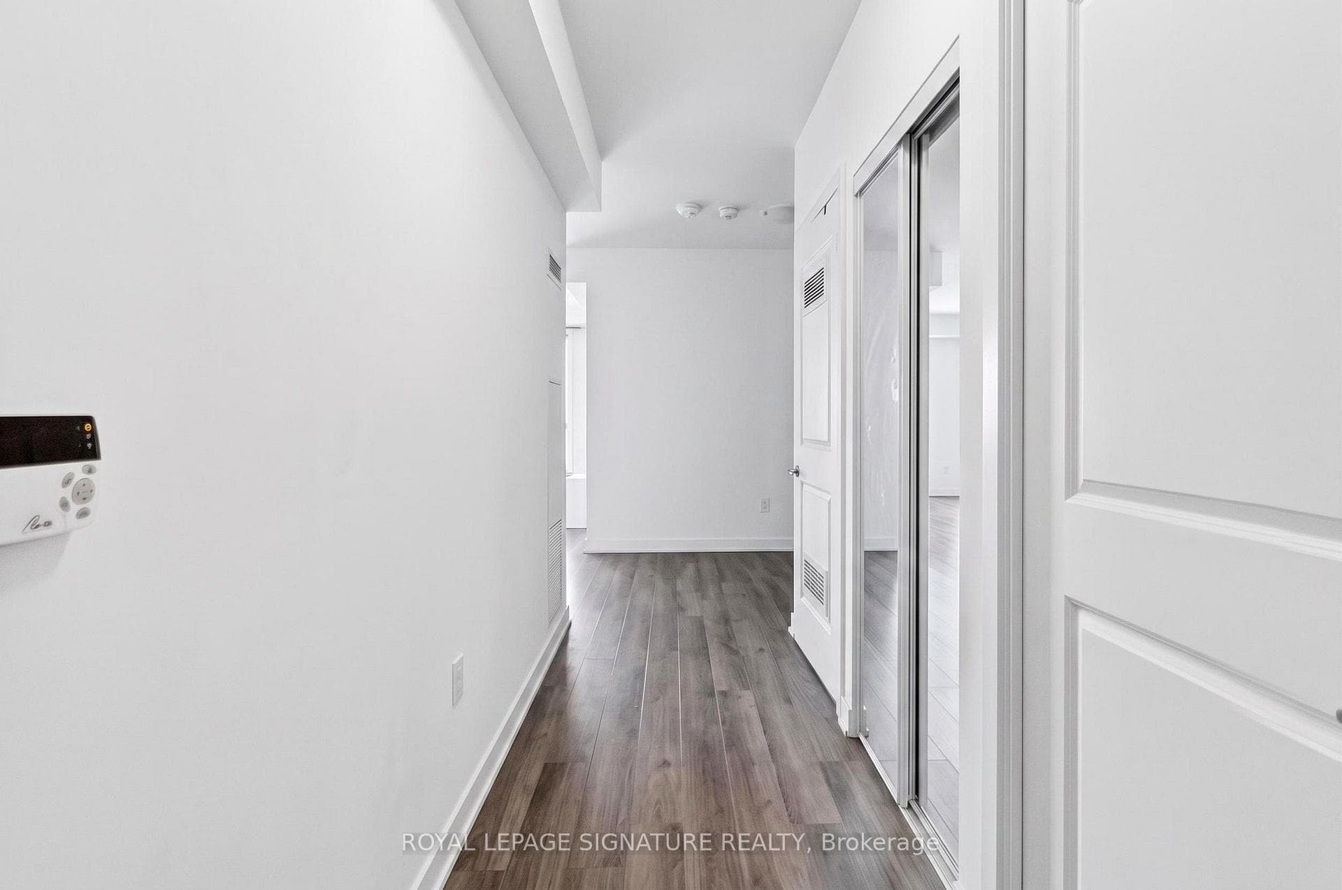 4699 Glen Erin Drive Unit 1504 photo 8