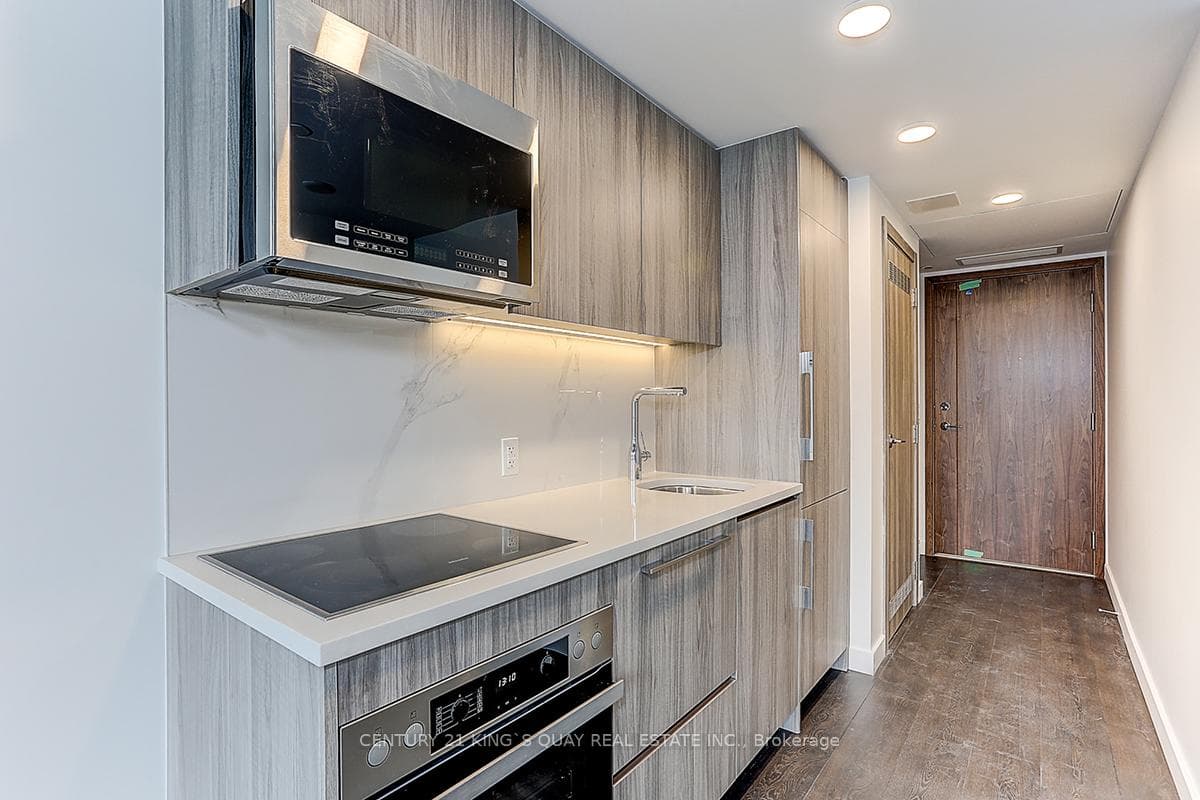 38 Widmer Street Unit 1103 photo 15