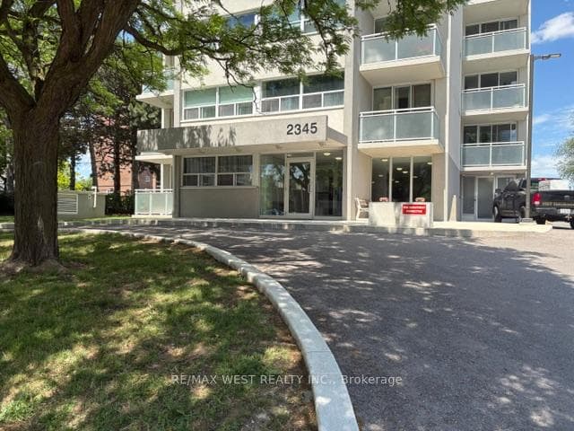2345 Confederation Parkway Unit 804 photo 2