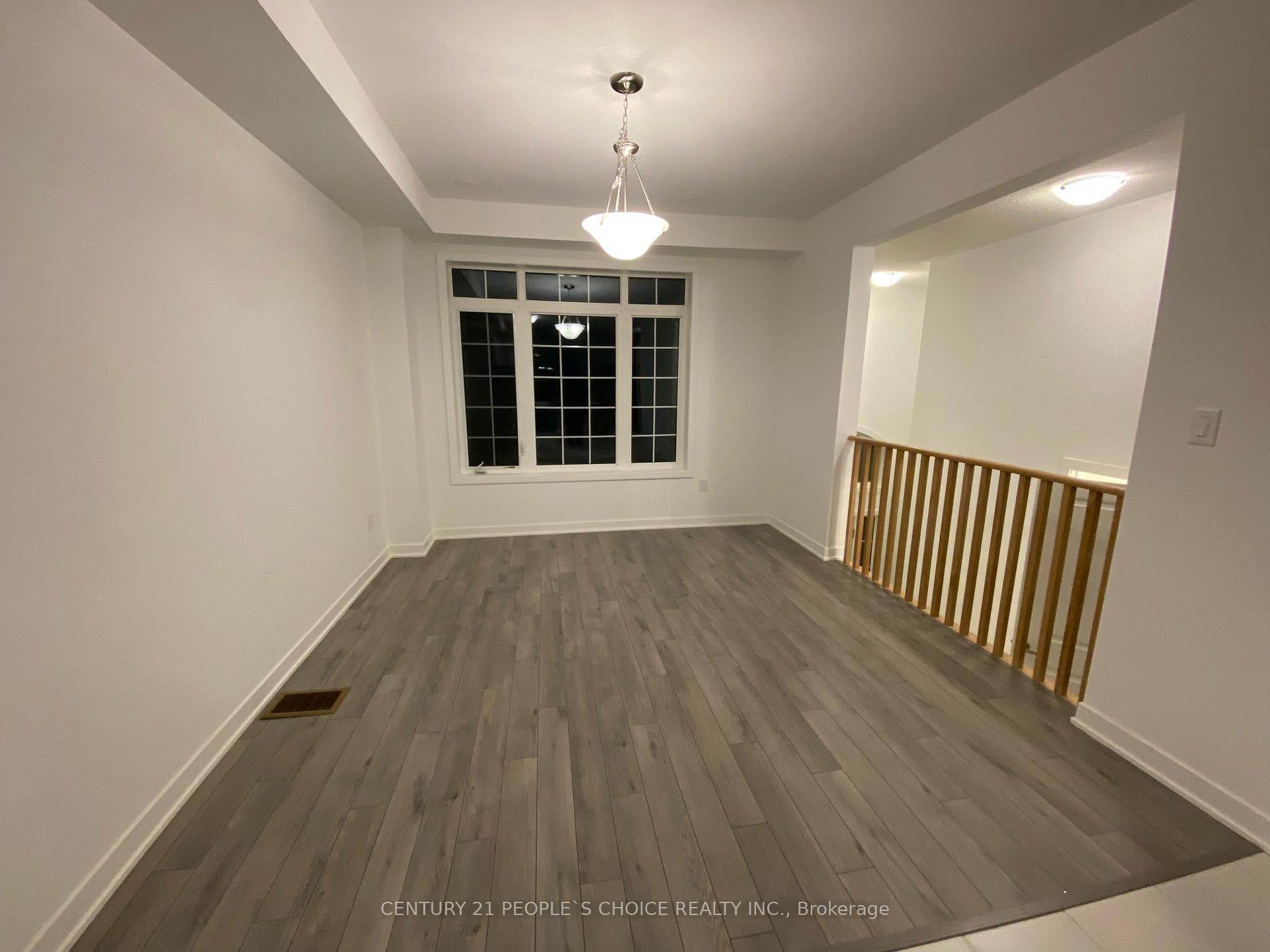 32 Selfridge Way photo 5
