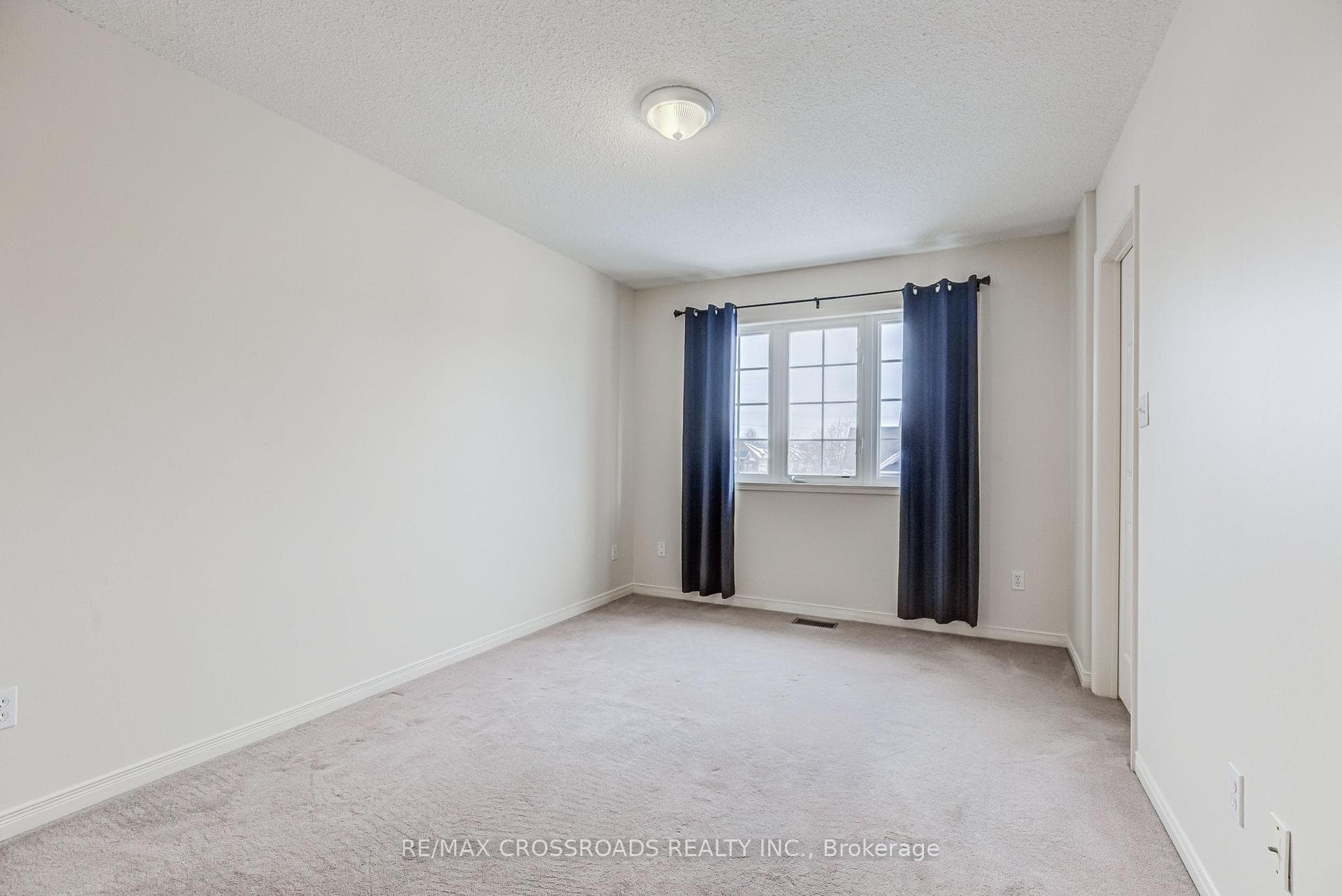 1147 Ormond Drive photo 15