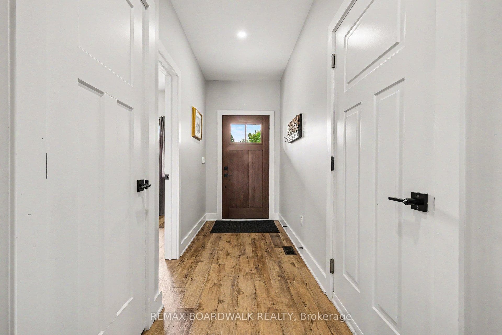 58 Adelaide Street photo 4