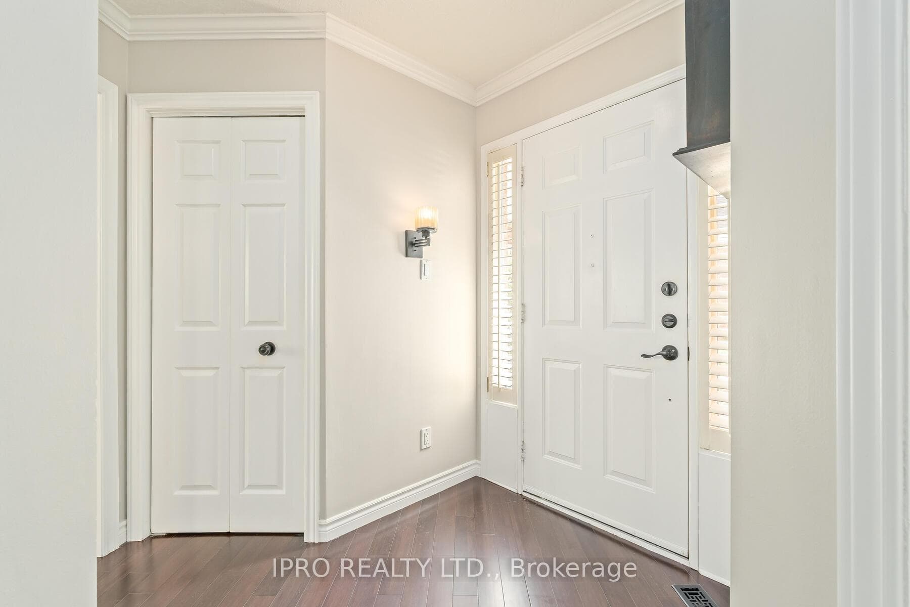 523 Beechwood Drive Unit 6 photo 6