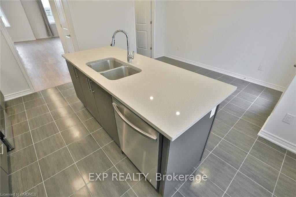 74 Hibiscus Lane photo 18