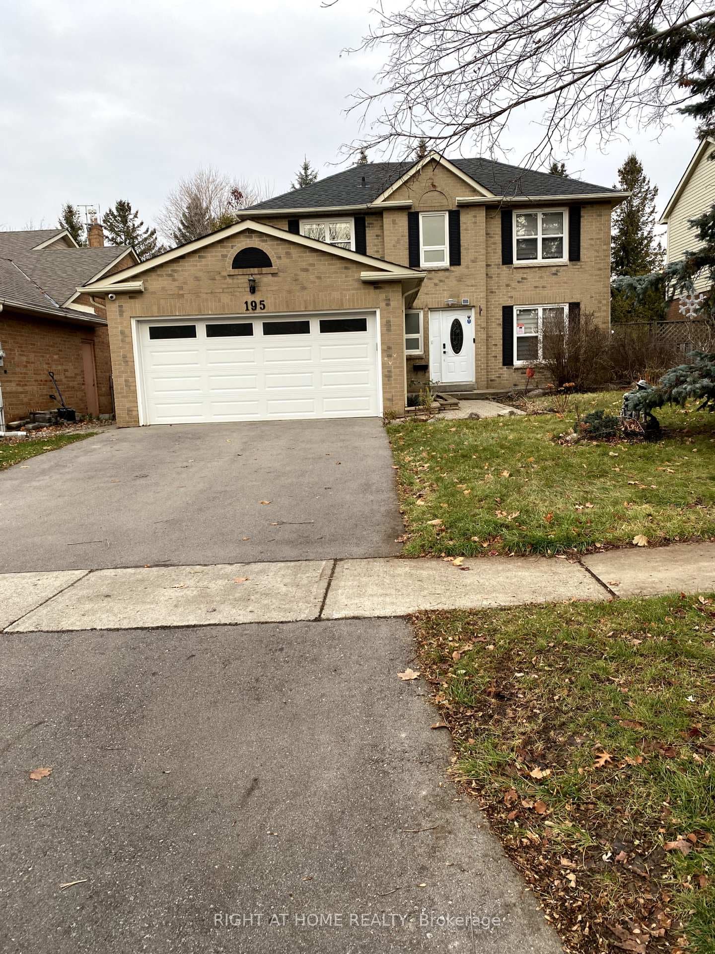 195 John Bowser Crescent Unit Basemnt photo 1
