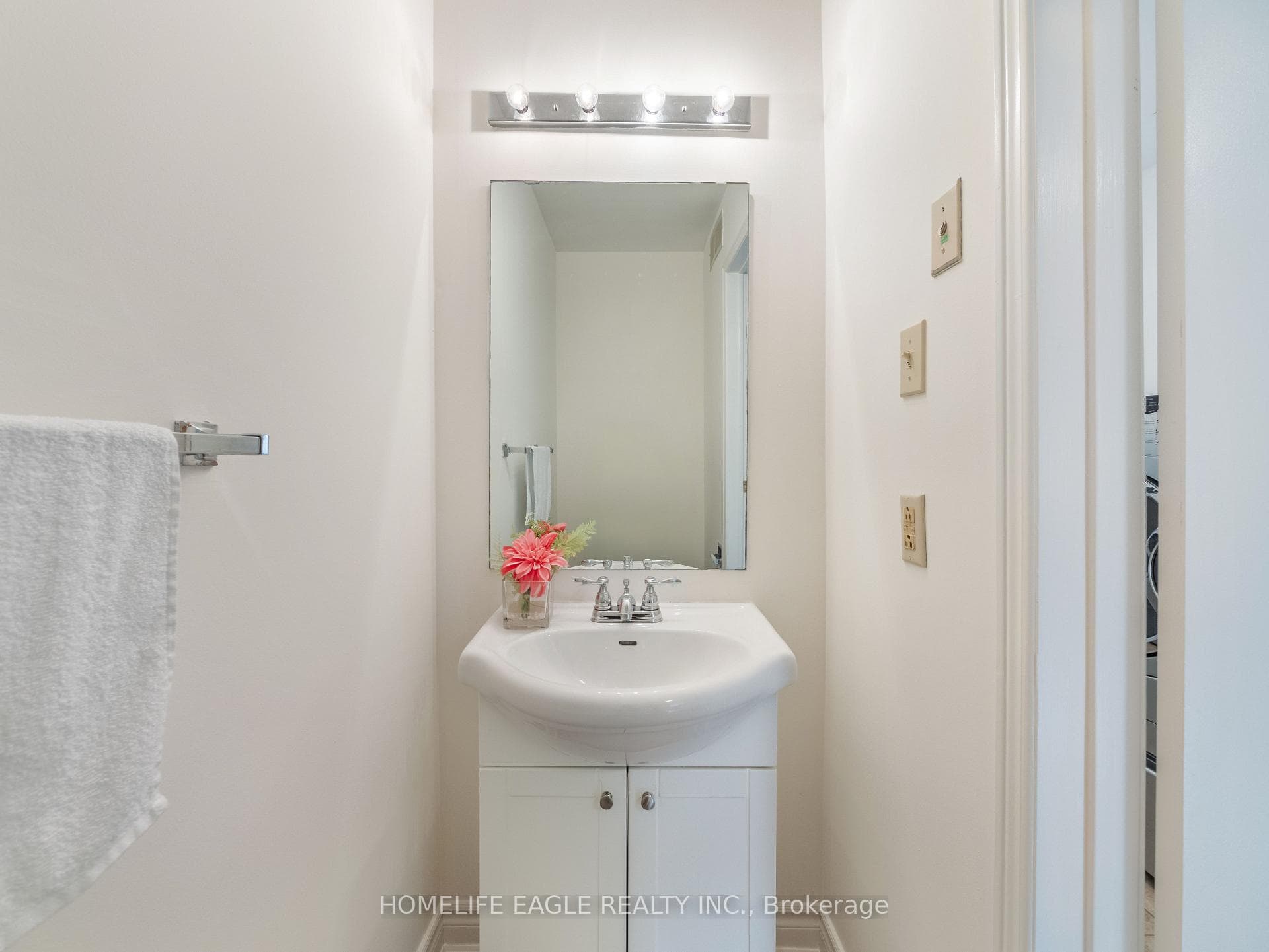 10 Lansdowne Drive photo 17