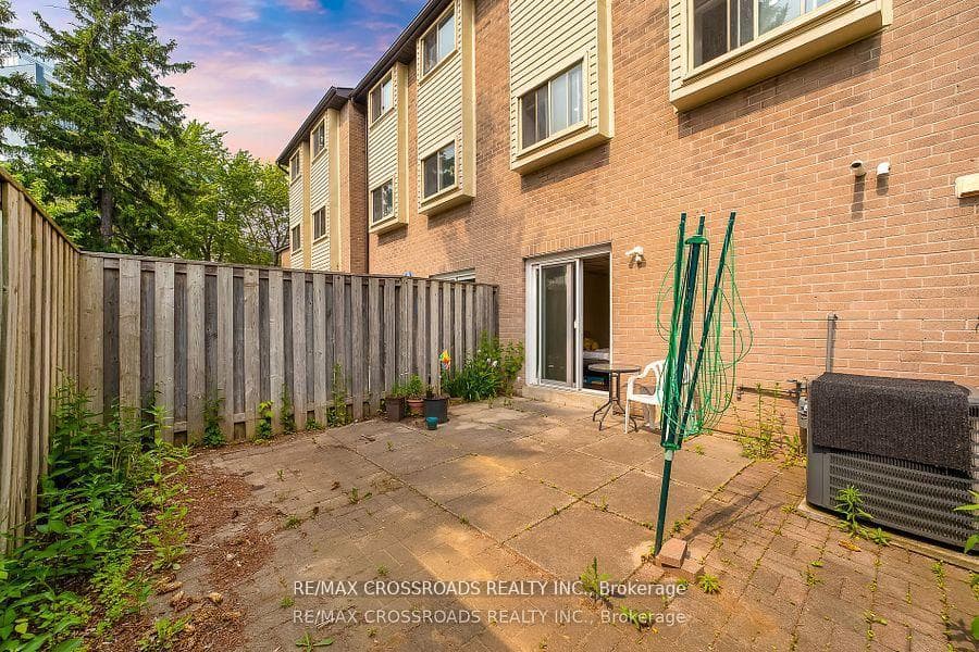 55 Collinsgrove Road Unit 299 photo 28